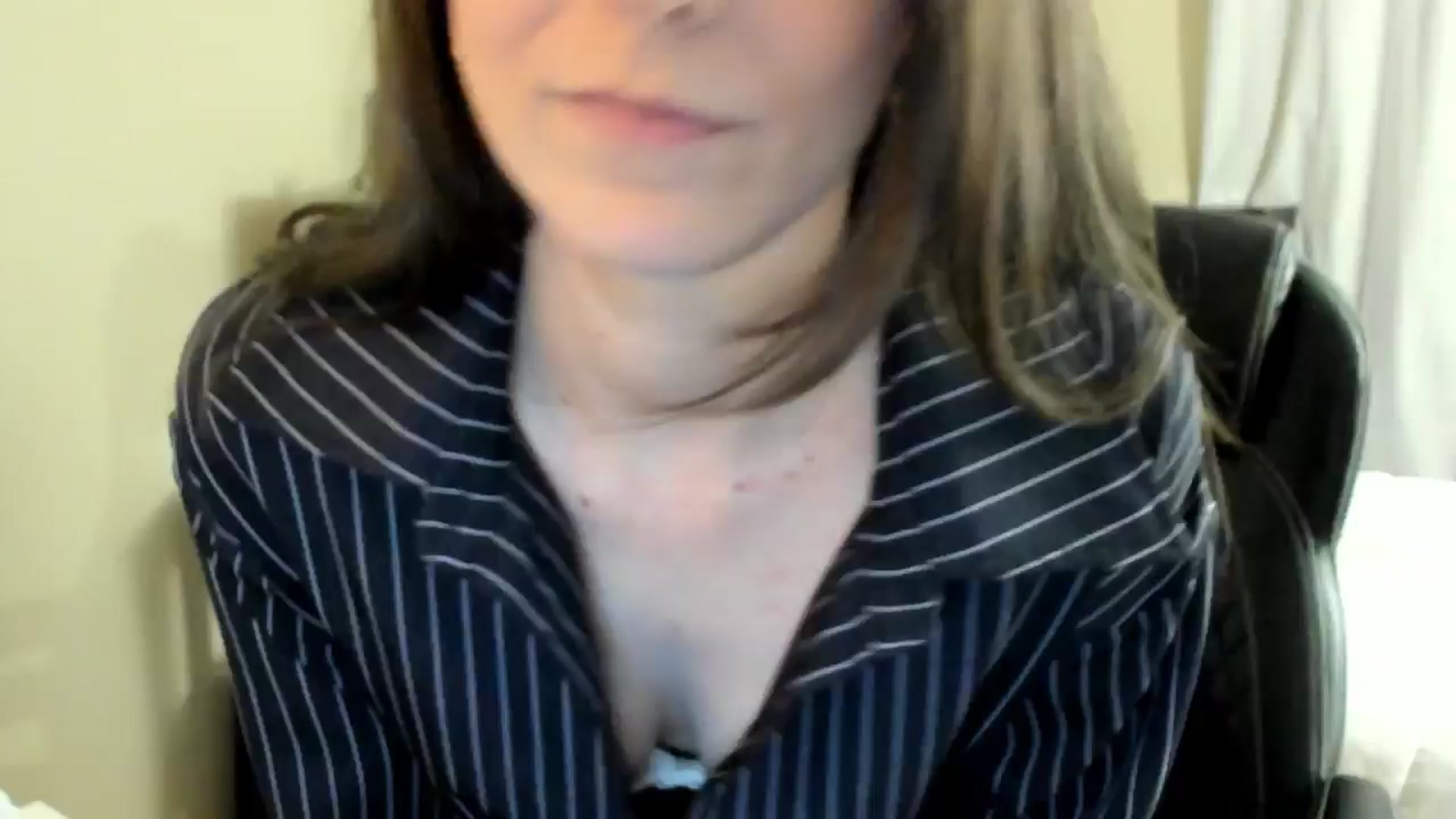 Gallery image thumbnail from BridgetBlight's myfreecams stream on, 06/21/2024, 18:13 image 4 of 20