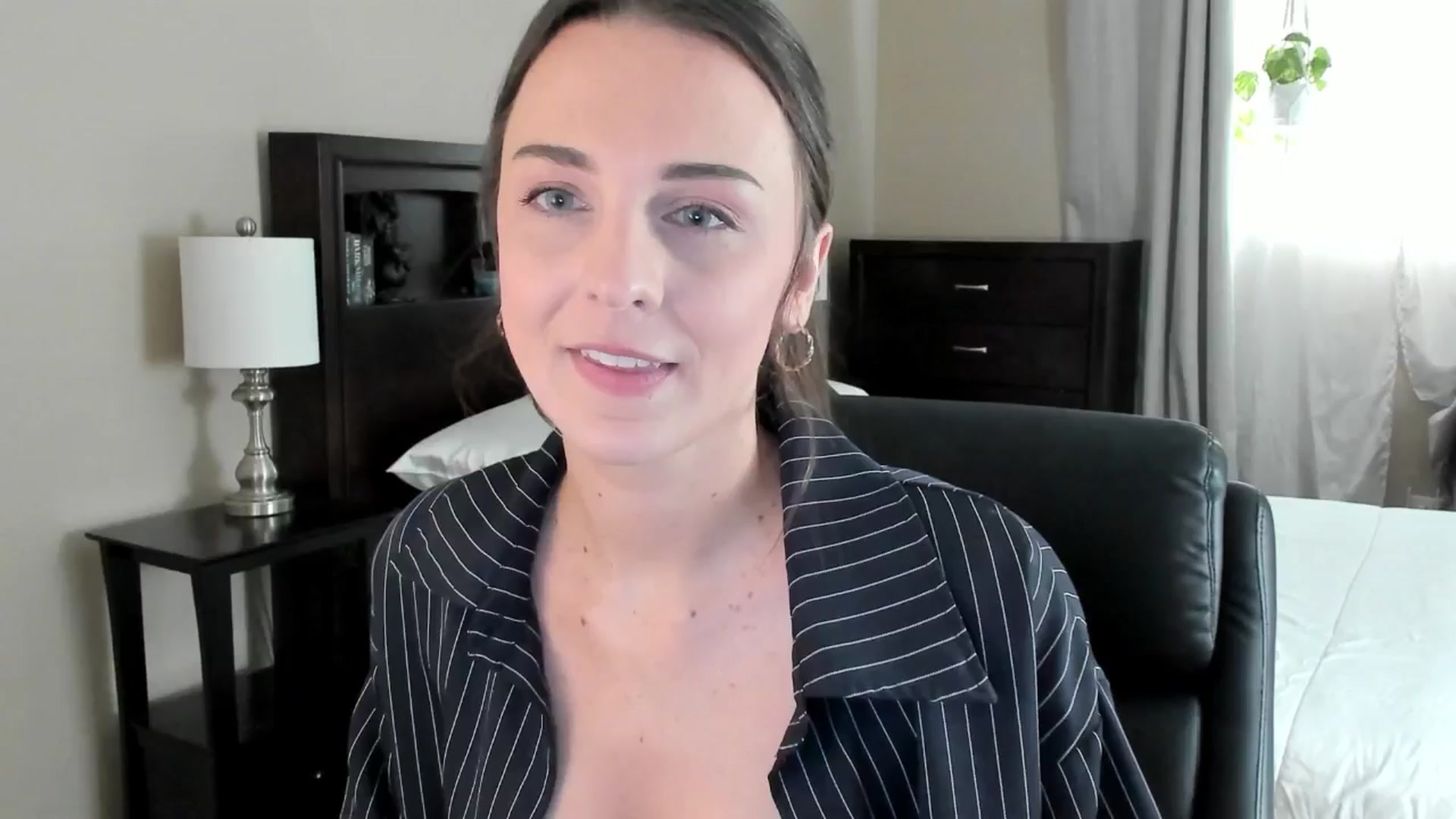 Gallery image thumbnail from BridgetBlight's myfreecams stream on, 07/26/2024, 19:04 image 19 of 20