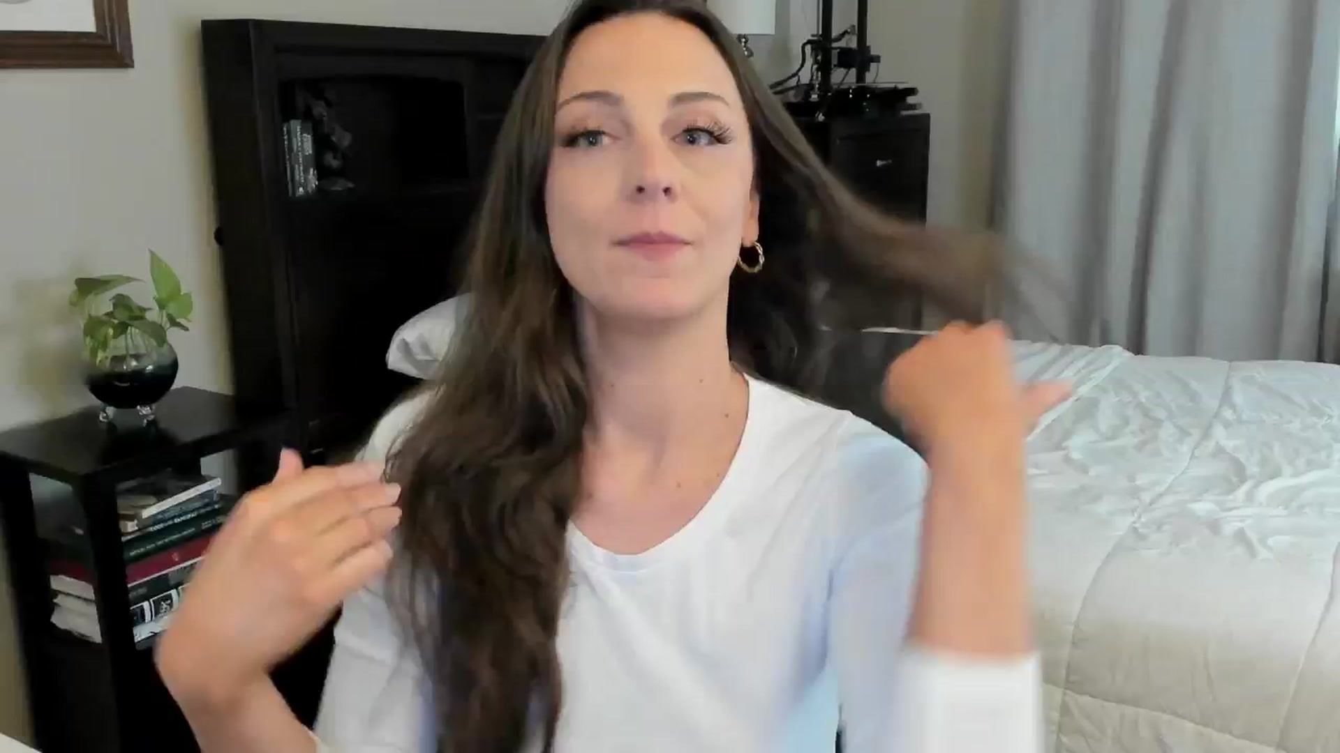 Gallery image thumbnail from BridgetBlight's myfreecams stream on, 11/18/2024, 16:21 image 1 of 20