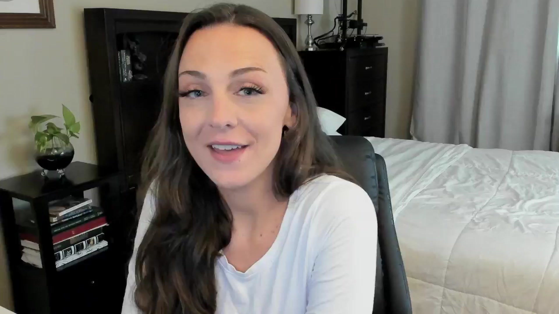 Gallery image thumbnail from BridgetBlight's myfreecams stream on, 11/18/2024, 16:21 image 4 of 20