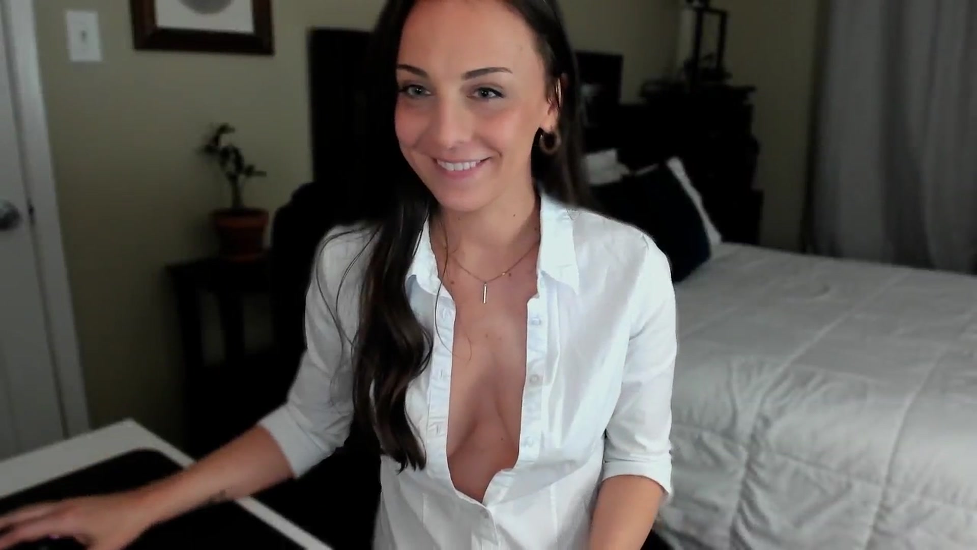 Gallery image thumbnail from BridgetBlight's myfreecams stream on, 03/25/2025, 18:52 image 20 of 20