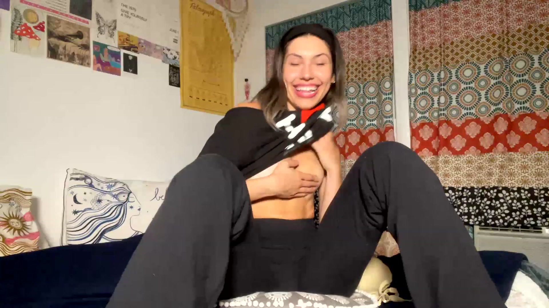 Gallery image thumbnail from BridgitteBabe's myfreecams stream on, 05/29/2023, 09:43 image 17 of 20