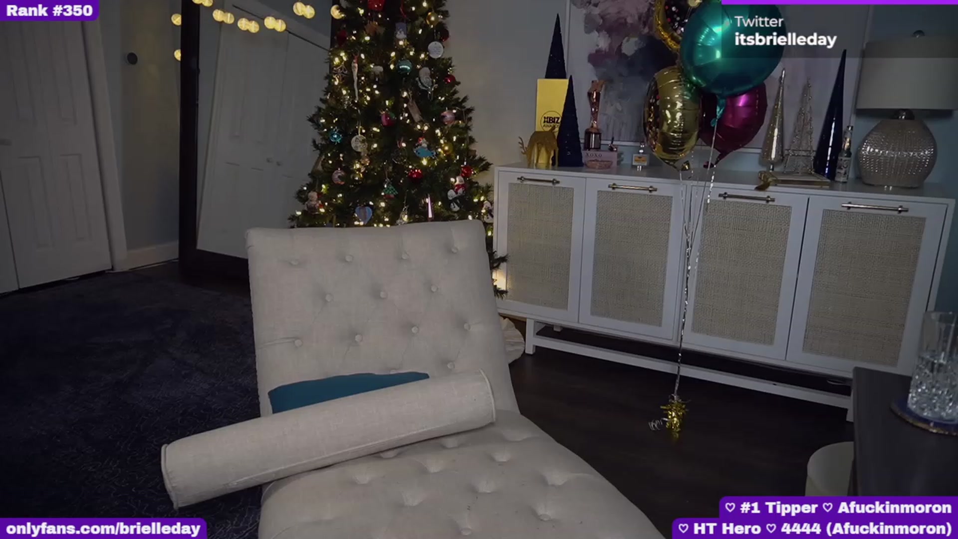 Gallery image thumbnail from BrielleDay's myfreecams stream on, 01/06/2023, 24:02 image 12 of 20