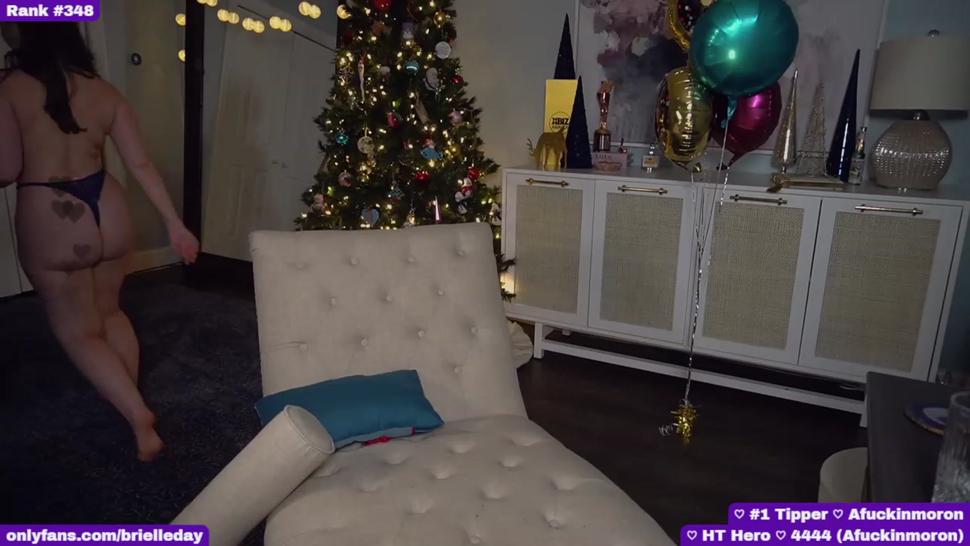 Gallery image thumbnail from BrielleDay's myfreecams stream on, 01/06/2023, 24:02 image 17 of 20