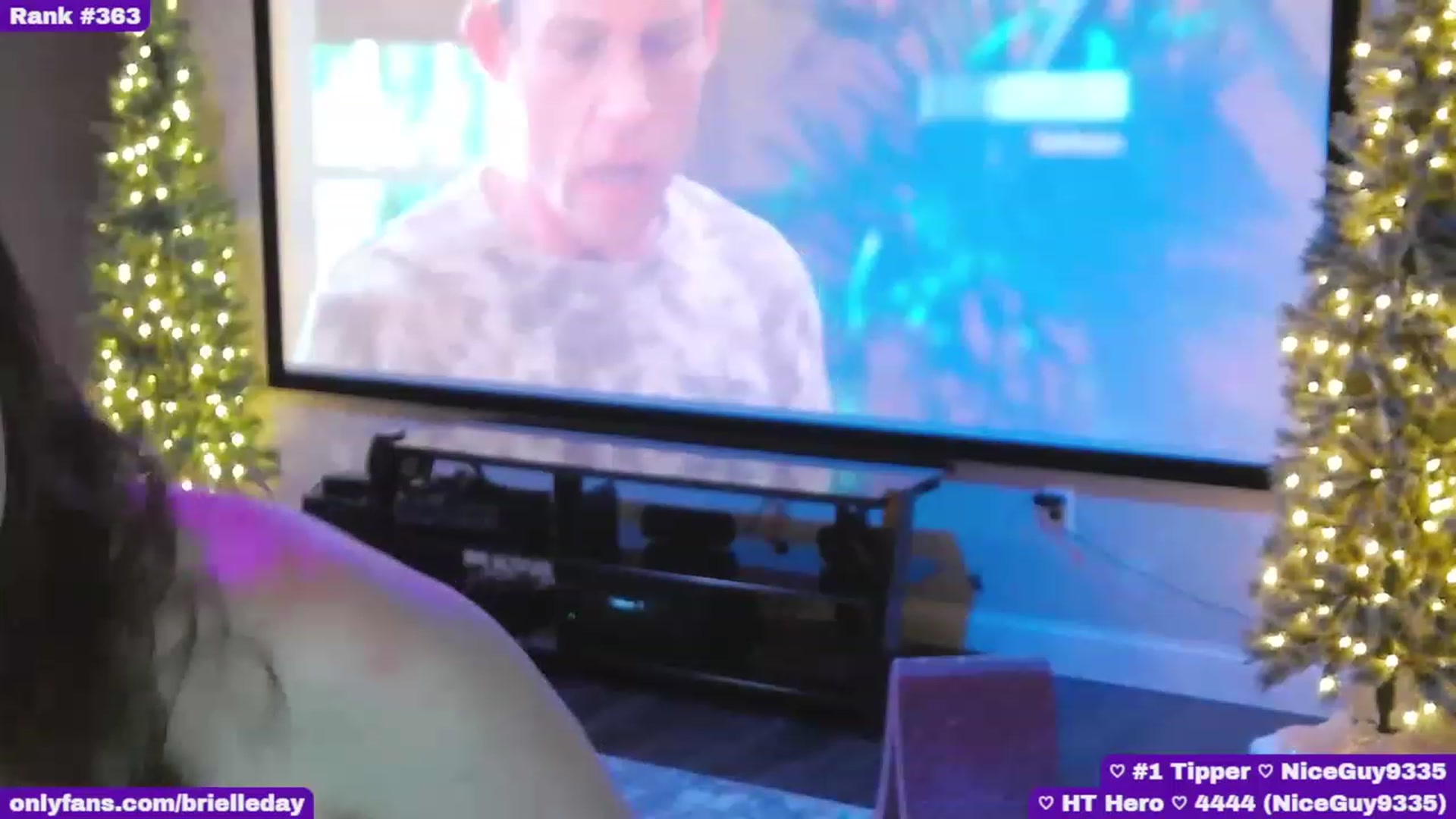 Gallery image thumbnail from BrielleDay's myfreecams stream on, 01/08/2023, 06:29 image 11 of 20