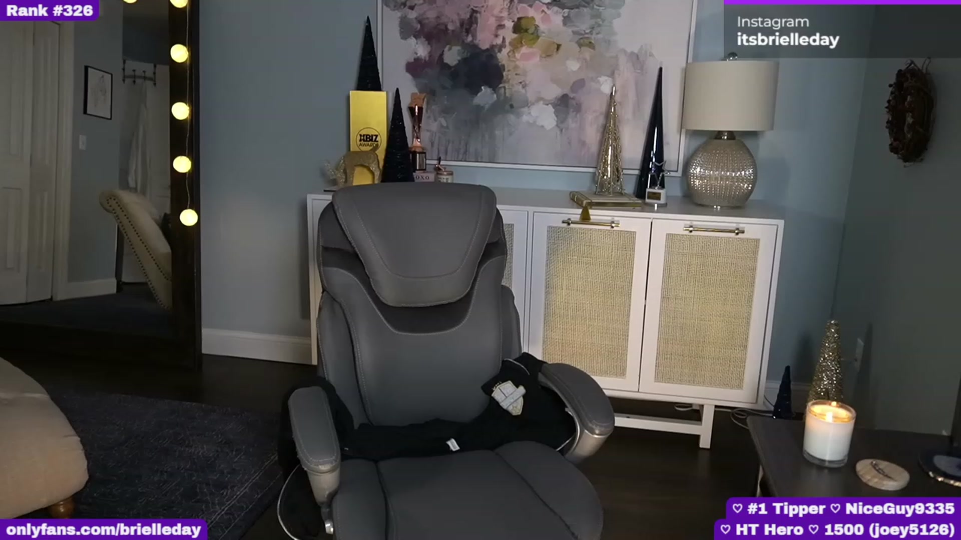 Gallery image thumbnail from BrielleDay's myfreecams stream on, 02/04/2023, 24:24 image 8 of 20
