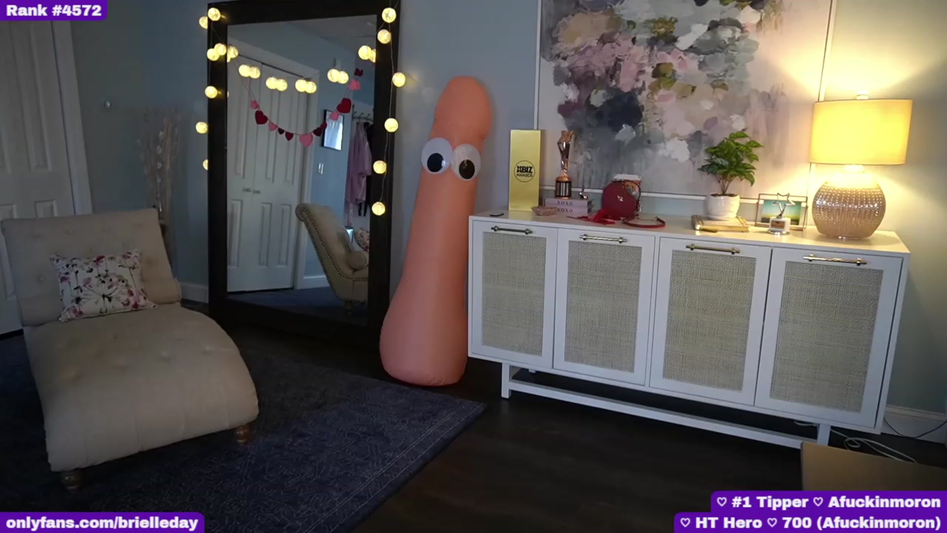 Gallery image thumbnail from BrielleDay's myfreecams stream on, 03/07/2023, 23:15 image 12 of 20