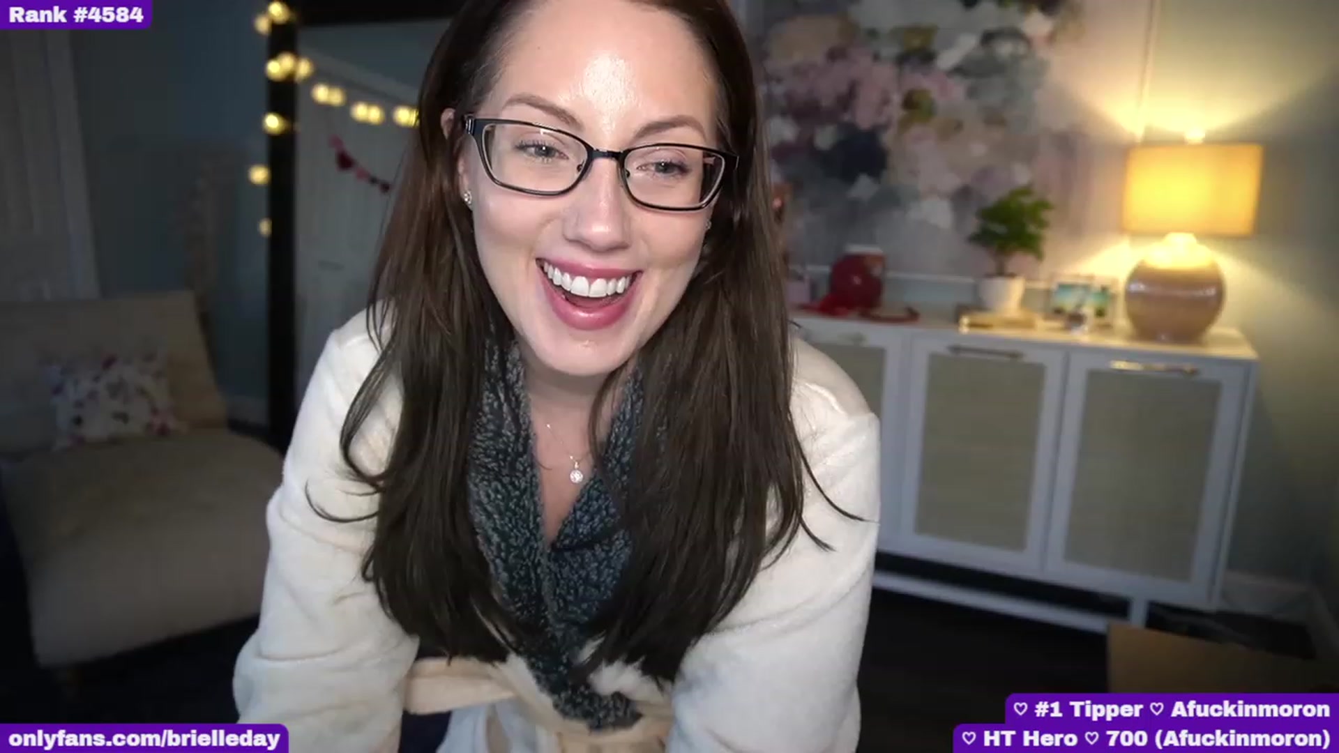 Gallery image thumbnail from BrielleDay's myfreecams stream on, 03/07/2023, 23:15 image 11 of 20