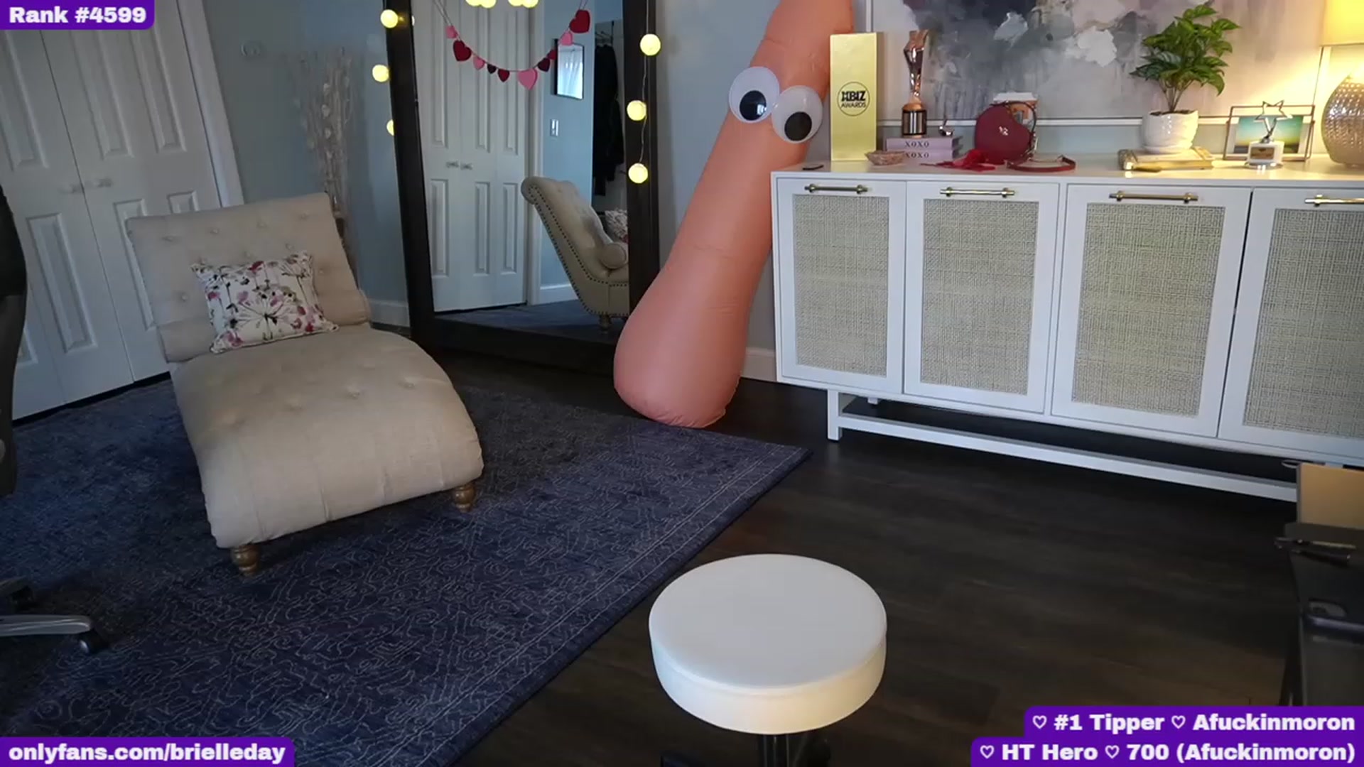 Gallery image thumbnail from BrielleDay's myfreecams stream on, 03/07/2023, 23:15 image 4 of 20