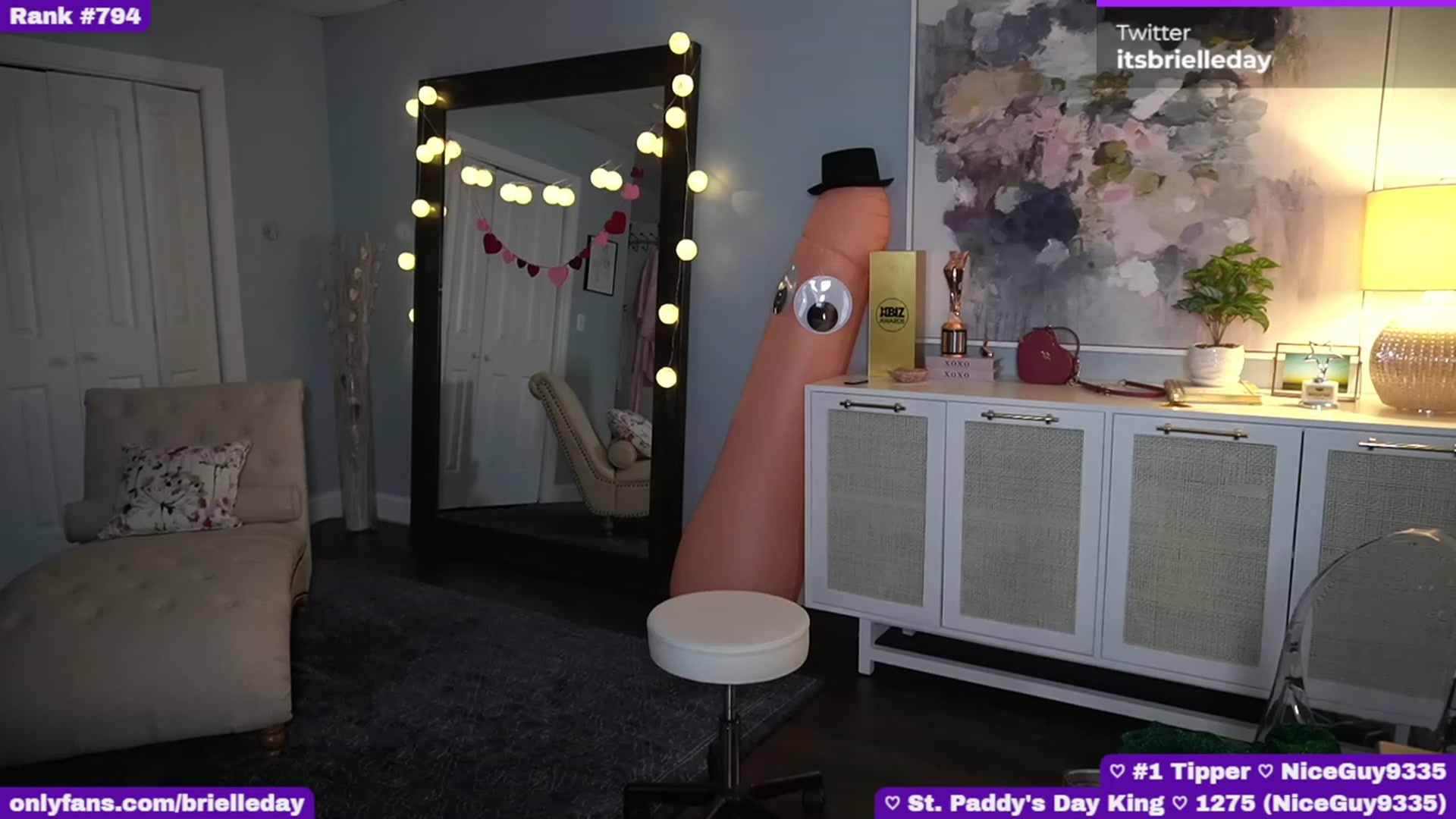 Gallery image thumbnail from BrielleDay's myfreecams stream on, 03/18/2023, 04:56 image 4 of 20