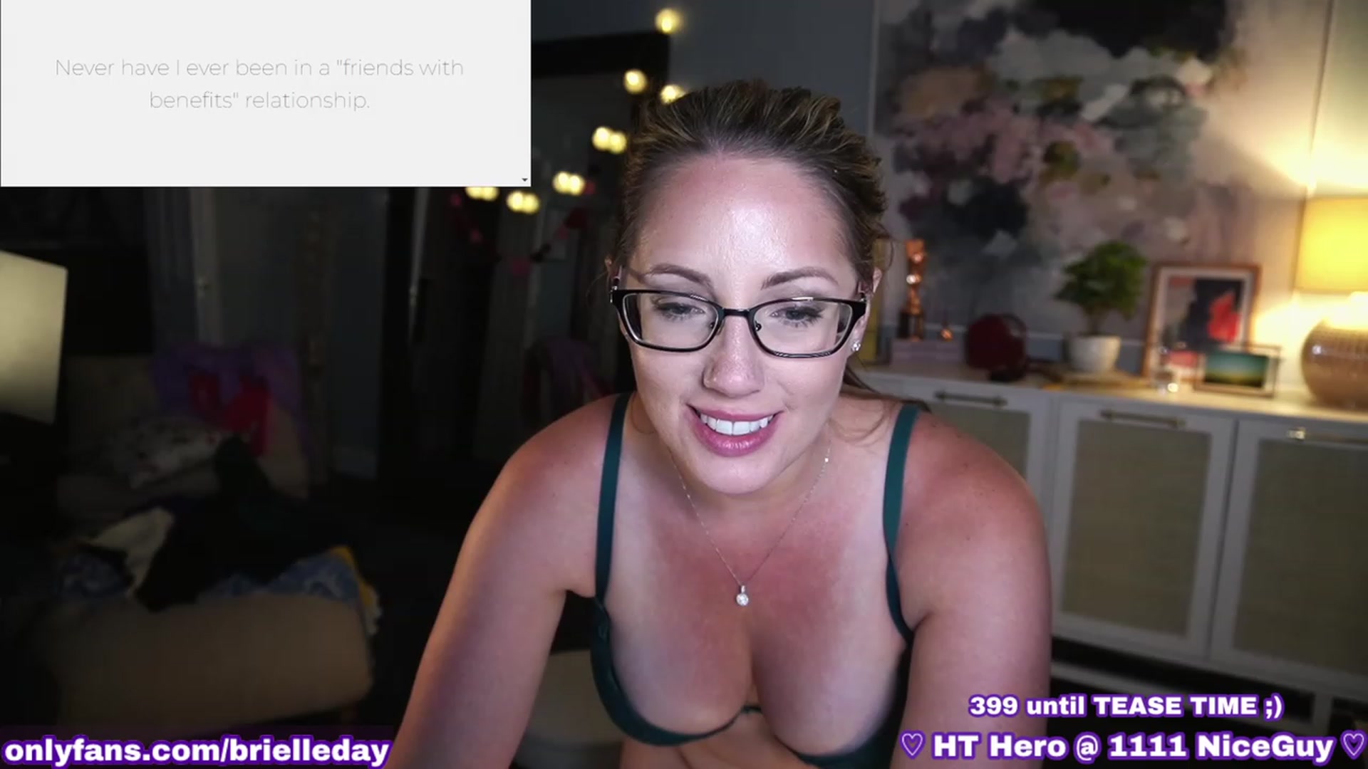 Gallery image thumbnail from BrielleDay's myfreecams stream on, 08/05/2023, 04:16 image 12 of 20
