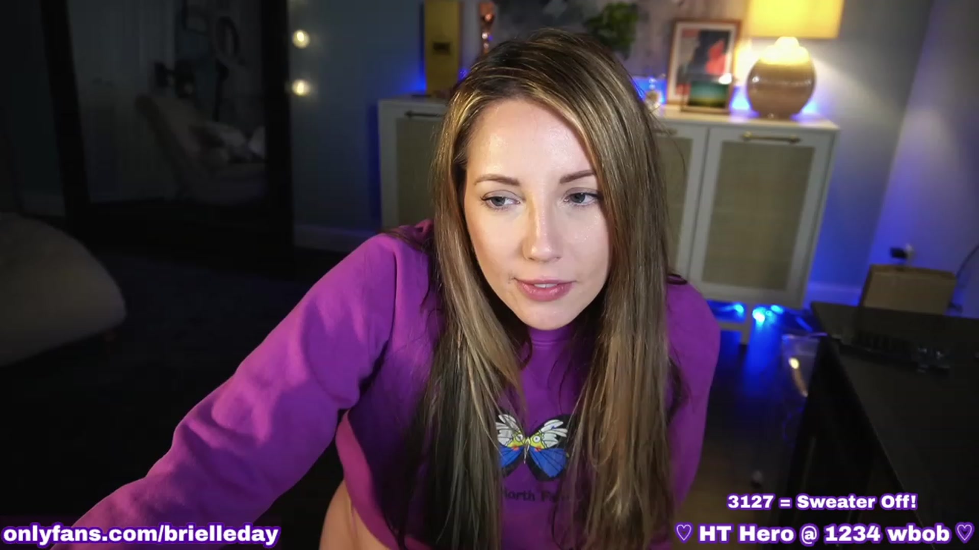 Gallery image thumbnail from BrielleDay's myfreecams stream on, 09/23/2023, 02:06 image 12 of 20