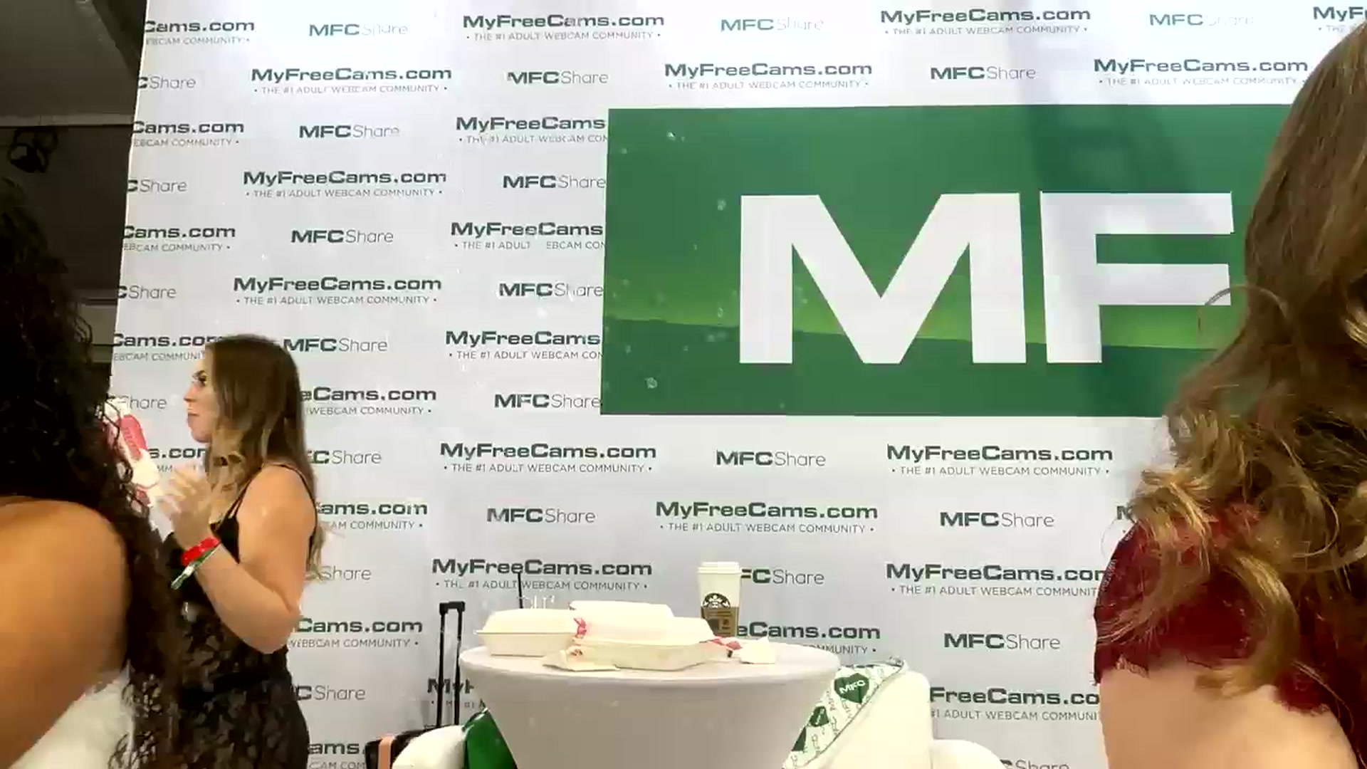 Gallery image thumbnail from BrielleDay's myfreecams stream on, 01/26/2024, 23:22 image 7 of 20