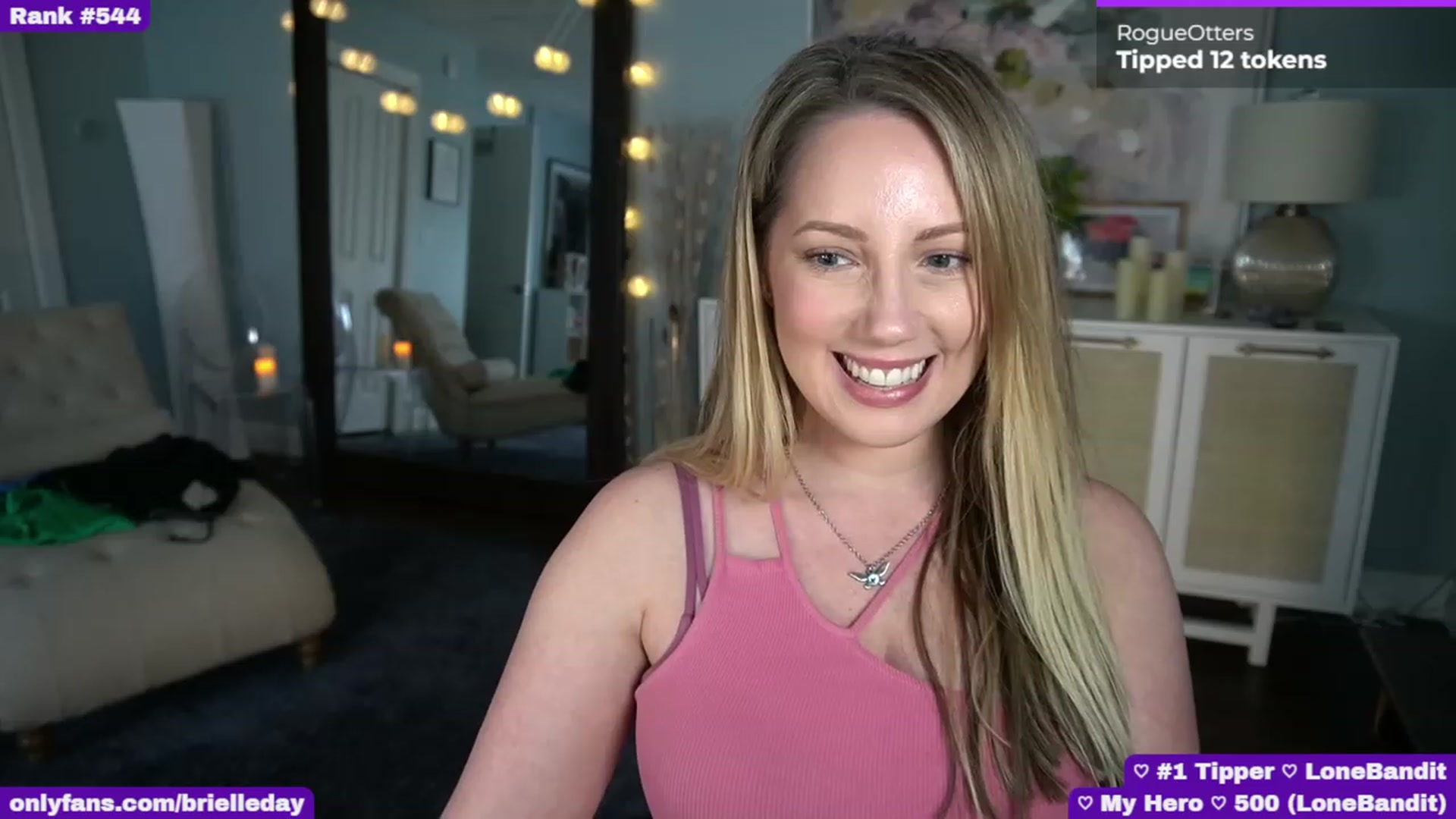 Gallery image thumbnail from BrielleDay's myfreecams stream on, 03/12/2024, 21:02 image 15 of 20