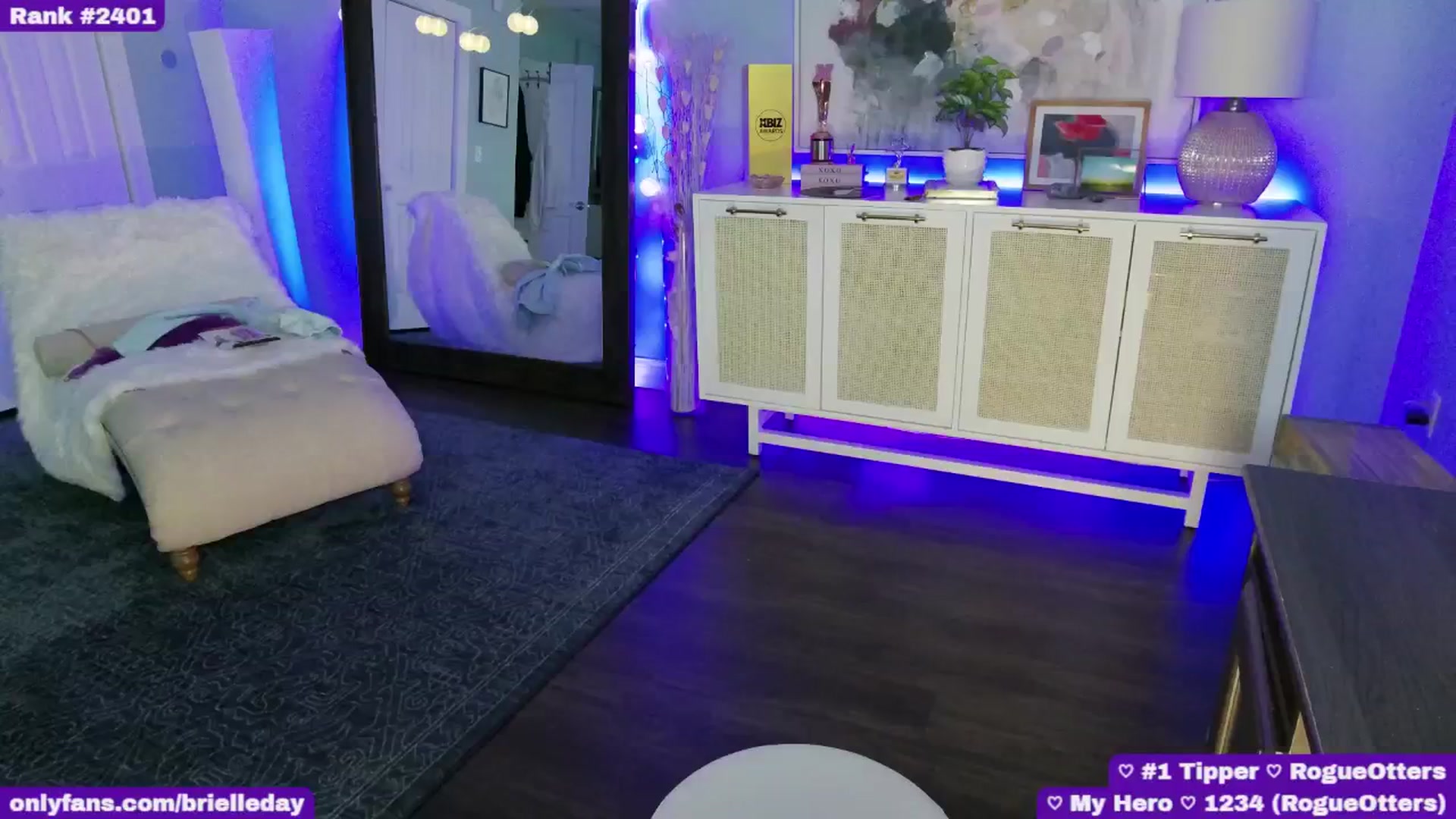 Gallery image thumbnail from BrielleDay's myfreecams stream on, 06/26/2024, 22:40 image 19 of 20