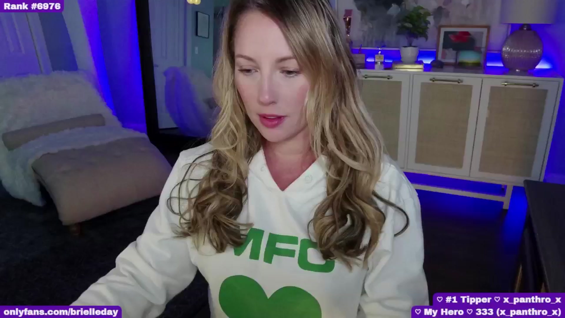 Gallery image thumbnail from BrielleDay's myfreecams stream on, 07/08/2024, 22:54 image 3 of 20