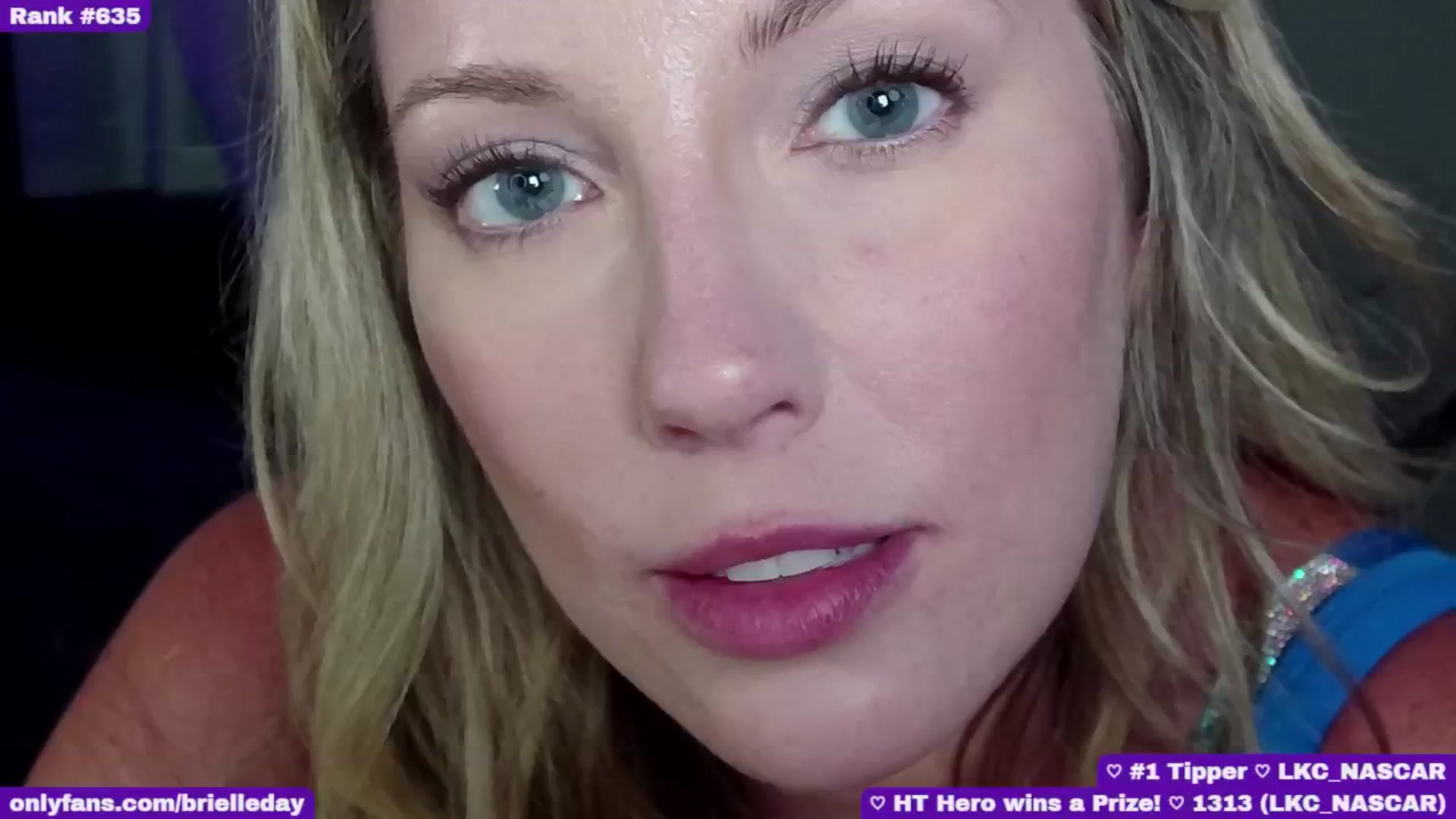 Gallery image thumbnail from BrielleDay's myfreecams stream on, 08/08/2024, 22:44 image 13 of 20