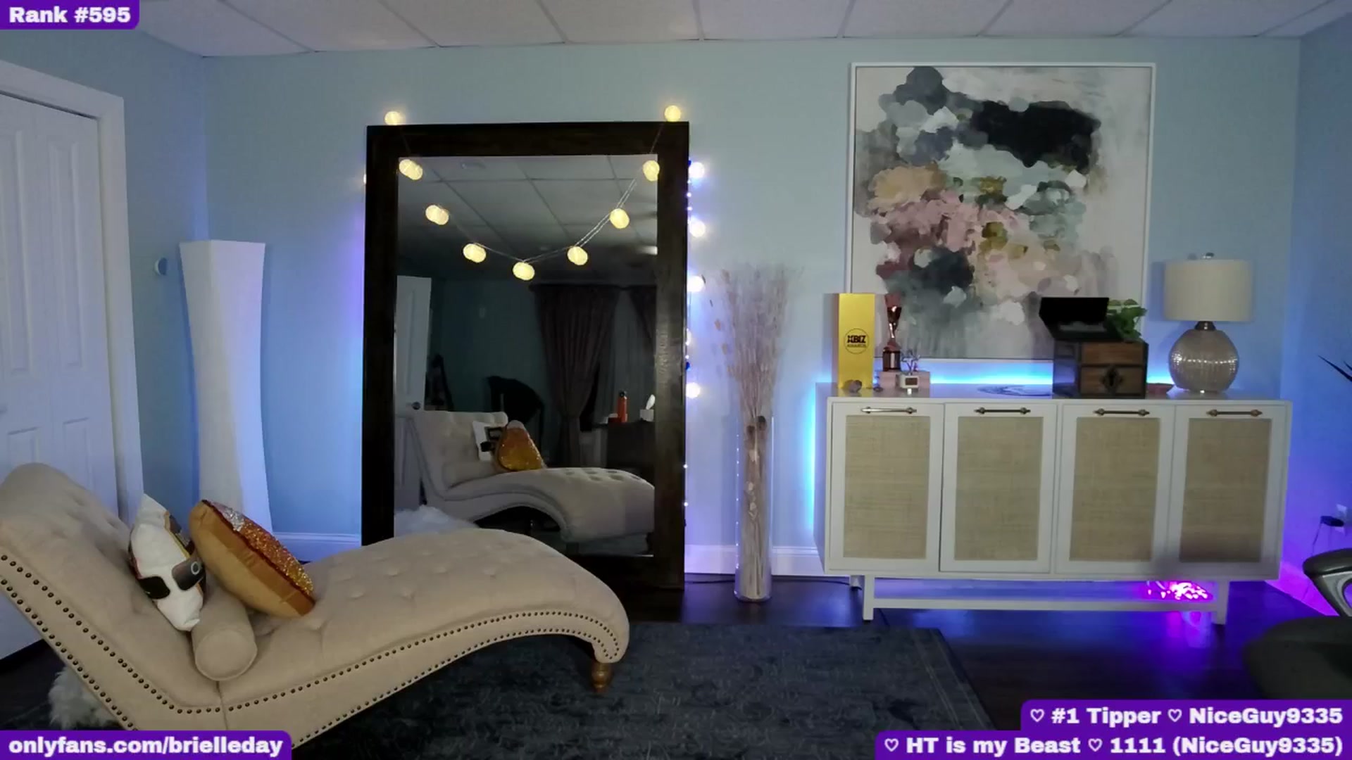 Gallery image thumbnail from BrielleDay's myfreecams stream on, 10/19/2024, 05:14 image 13 of 20