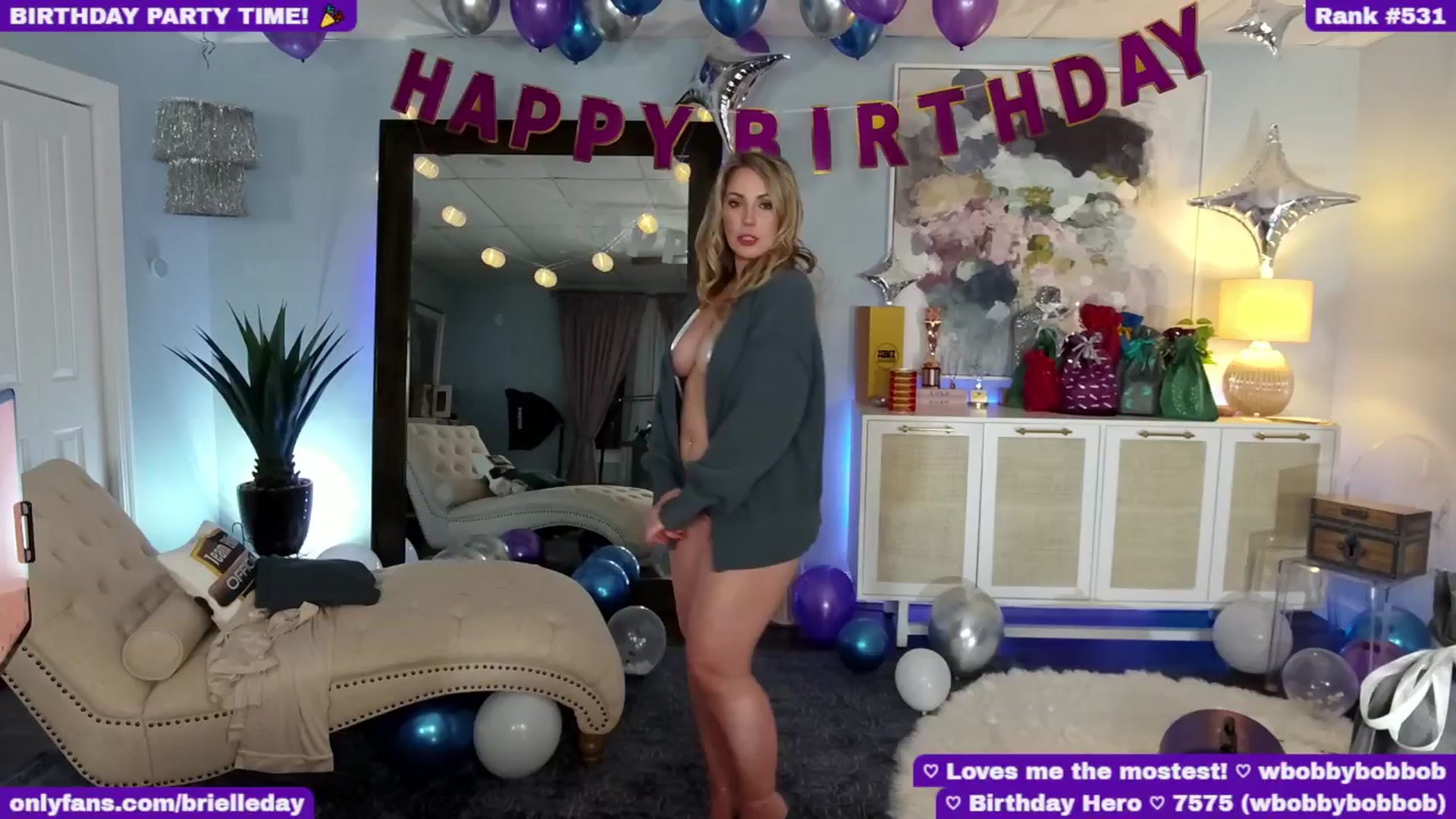 Gallery image thumbnail from BrielleDay's myfreecams stream on, 11/16/2024, 08:34 image 8 of 20