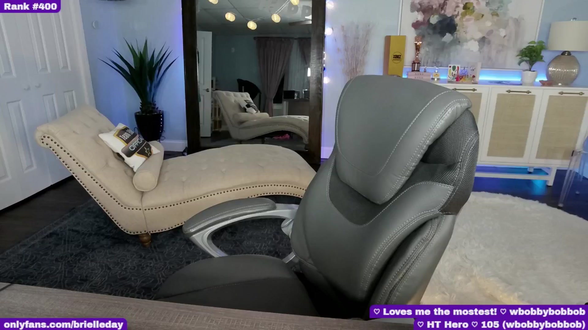 Gallery image thumbnail from BrielleDay's myfreecams stream on, 11/28/2024, 24:49 image 7 of 20