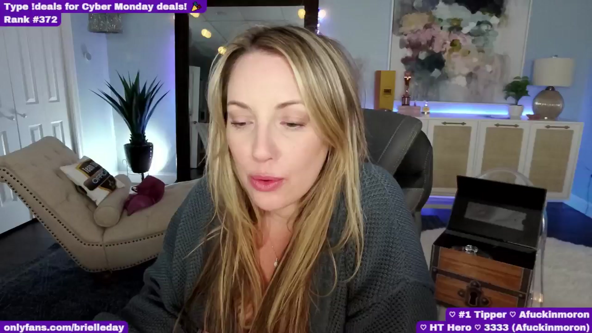 Gallery image thumbnail from BrielleDay's myfreecams stream on, 12/04/2024, 05:48 image 15 of 20