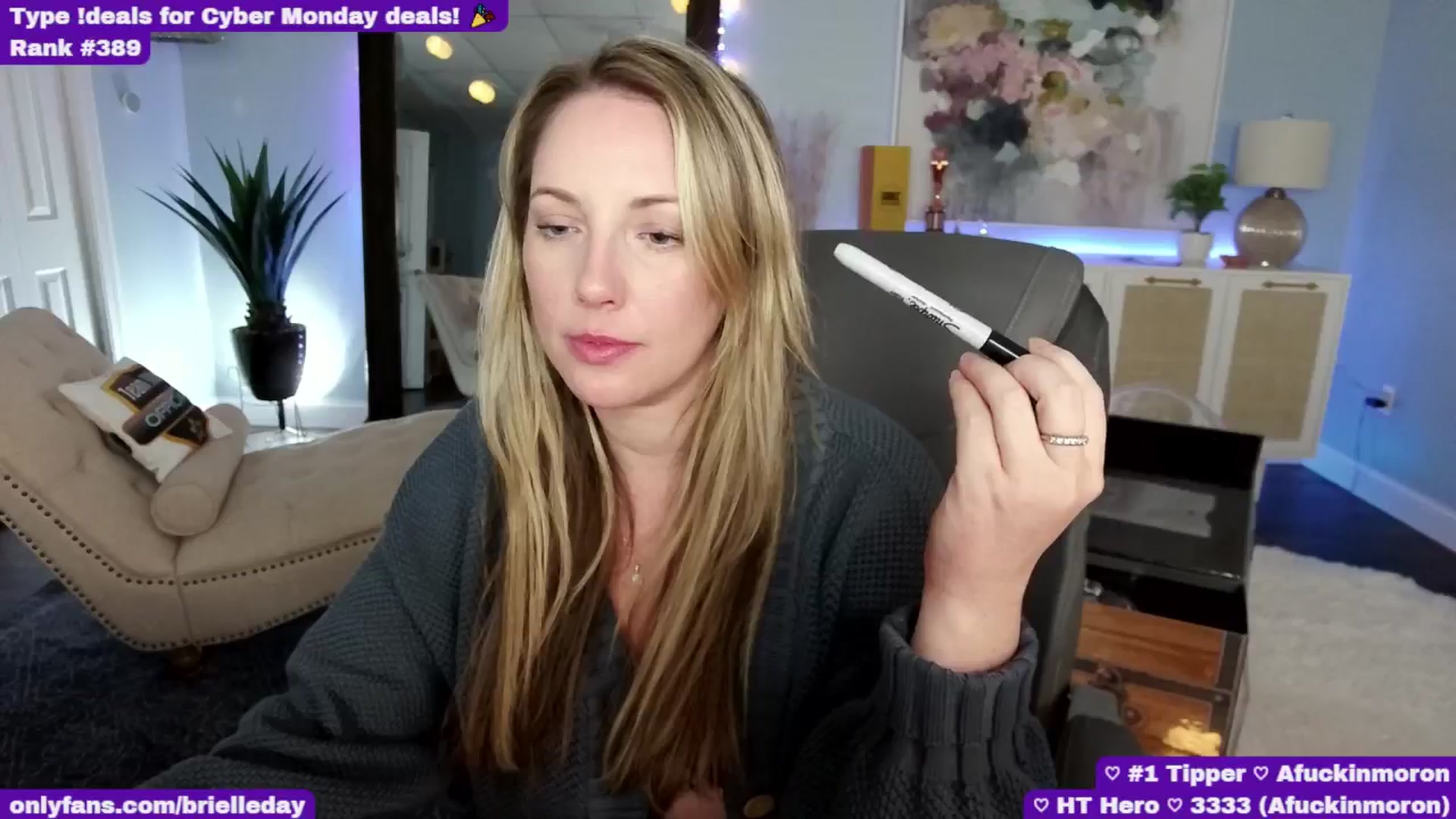 Gallery image thumbnail from BrielleDay's myfreecams stream on, 12/04/2024, 05:48 image 10 of 20