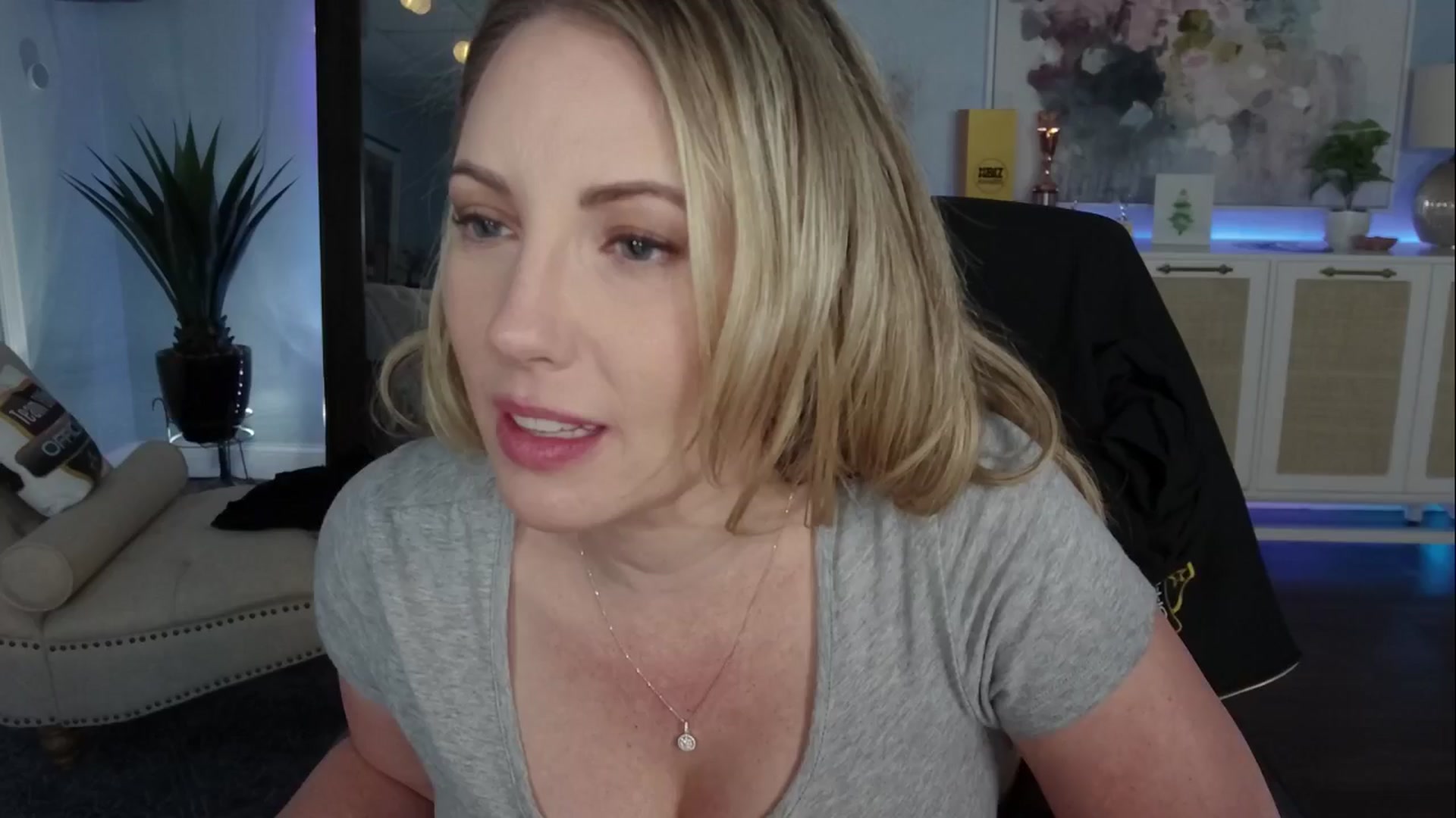 Gallery image thumbnail from BrielleDay's myfreecams stream on, 01/29/2025, 23:12 image 7 of 20