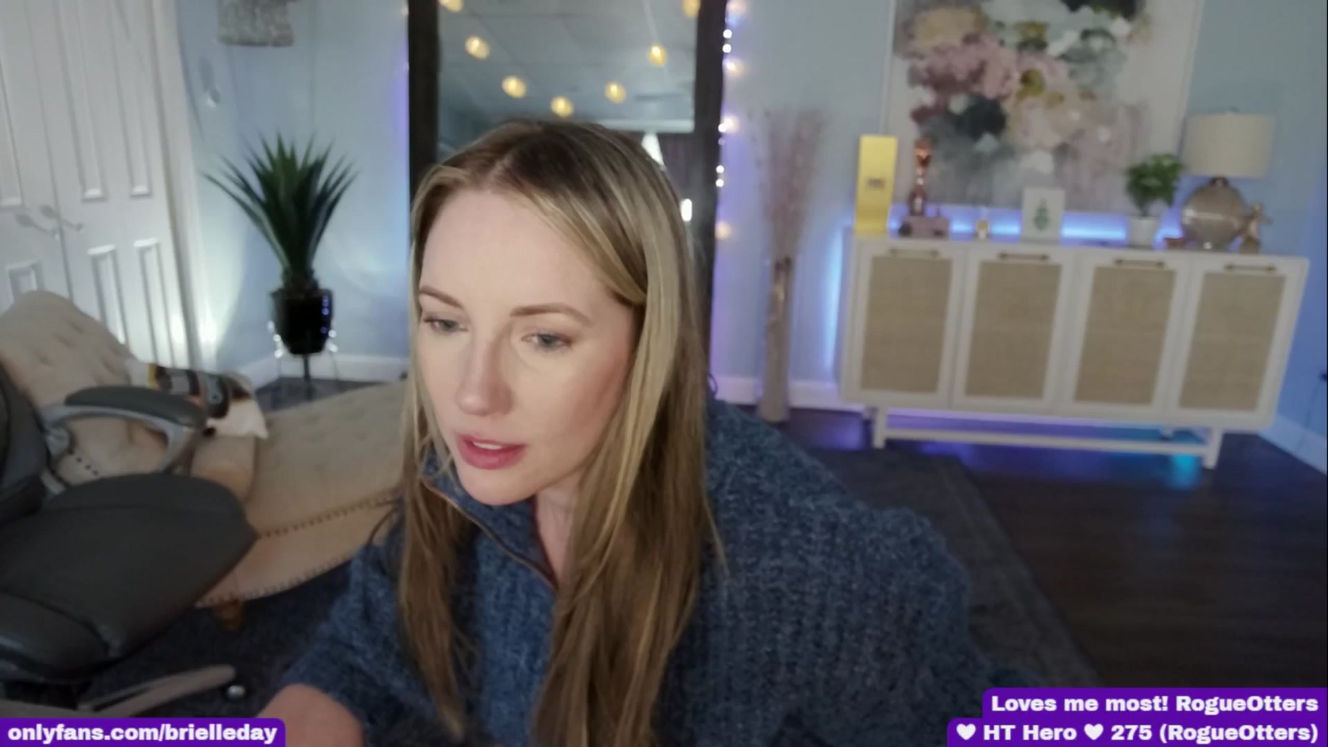 Gallery image thumbnail from BrielleDay's myfreecams stream on, 03/20/2025, 22:11 image 12 of 20