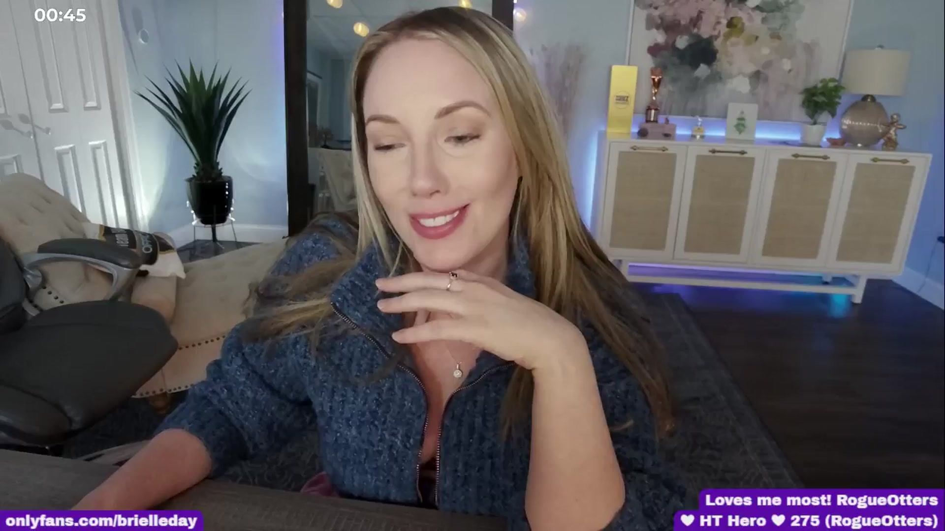 Gallery image thumbnail from BrielleDay's myfreecams stream on, 03/20/2025, 22:11 image 10 of 20
