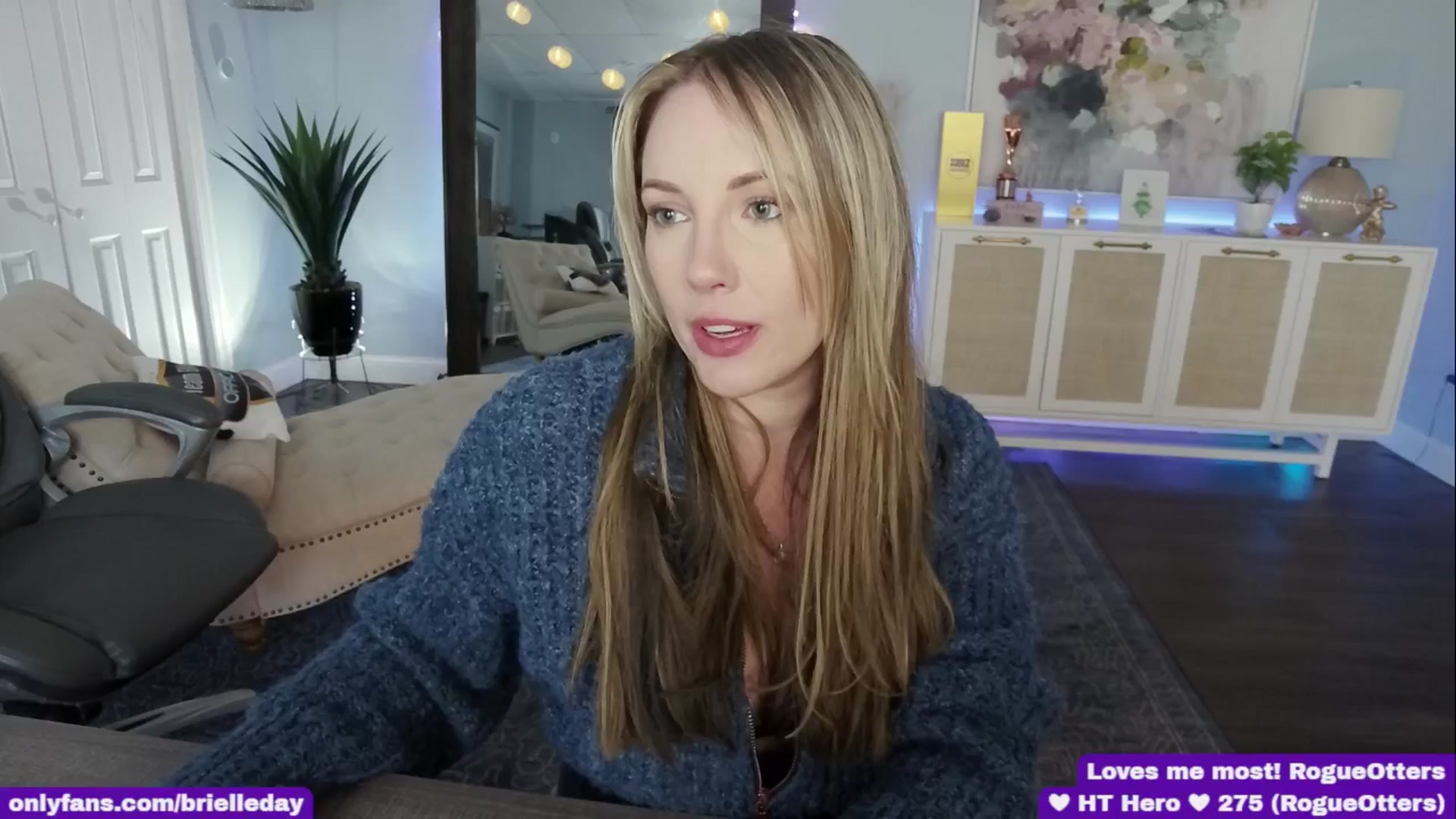 Gallery image thumbnail from BrielleDay's myfreecams stream on, 03/20/2025, 22:11 image 8 of 20