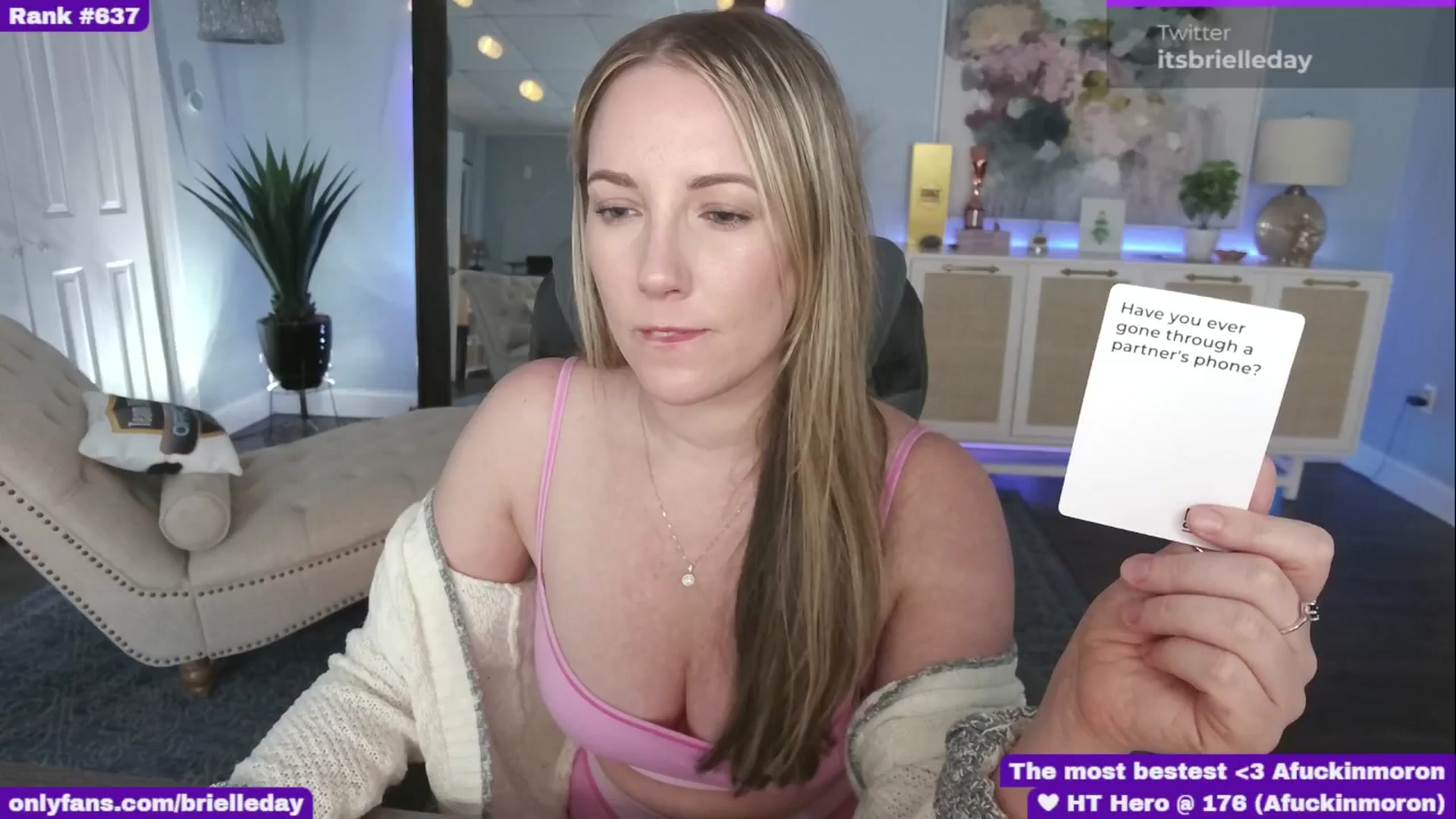 Gallery image thumbnail from BrielleDay's myfreecams stream on, 04/07/2025, 21:55 image 15 of 20