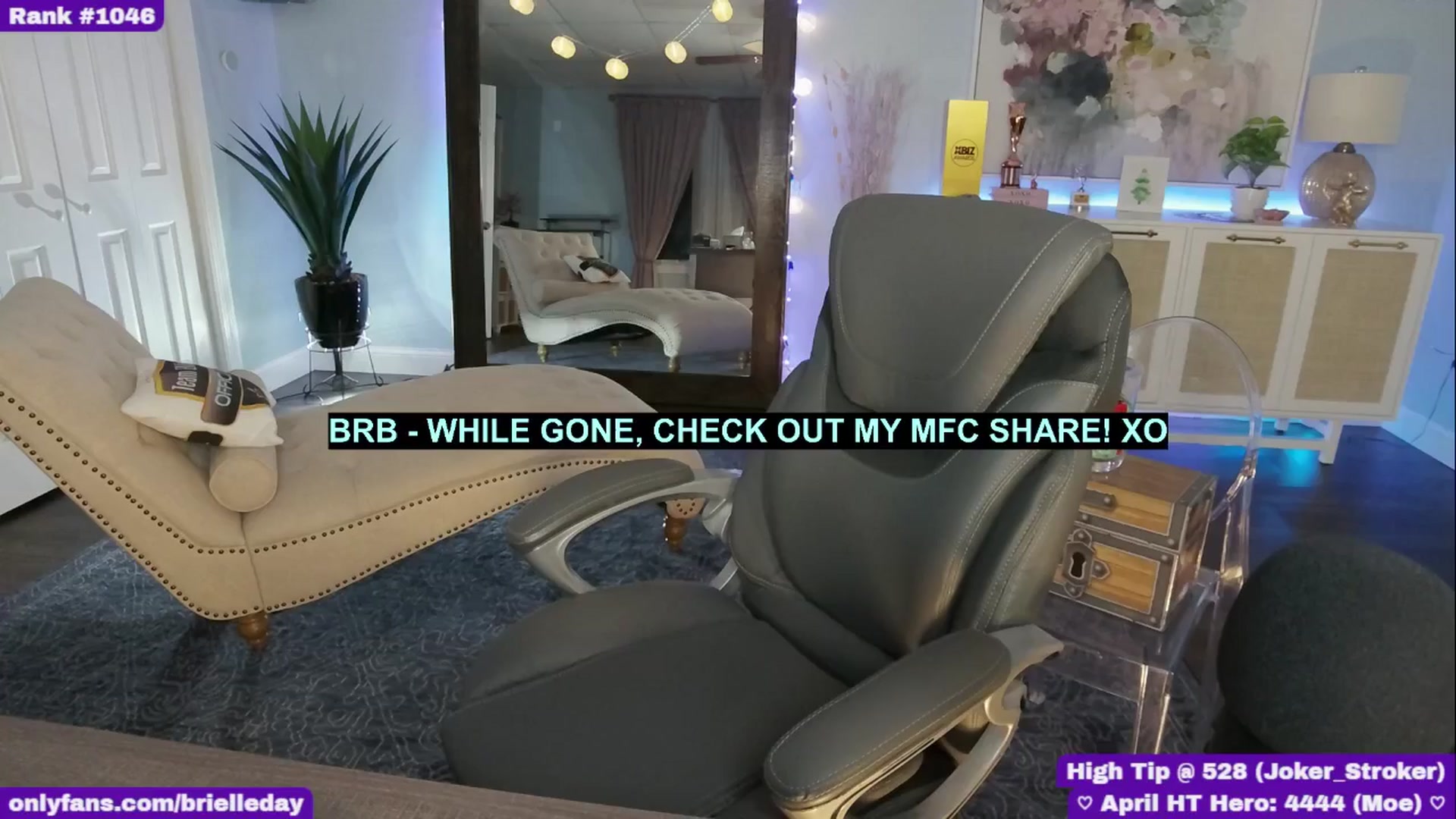Gallery image thumbnail from BrielleDay's myfreecams stream on, 04/26/2025, 04:44 image 11 of 20
