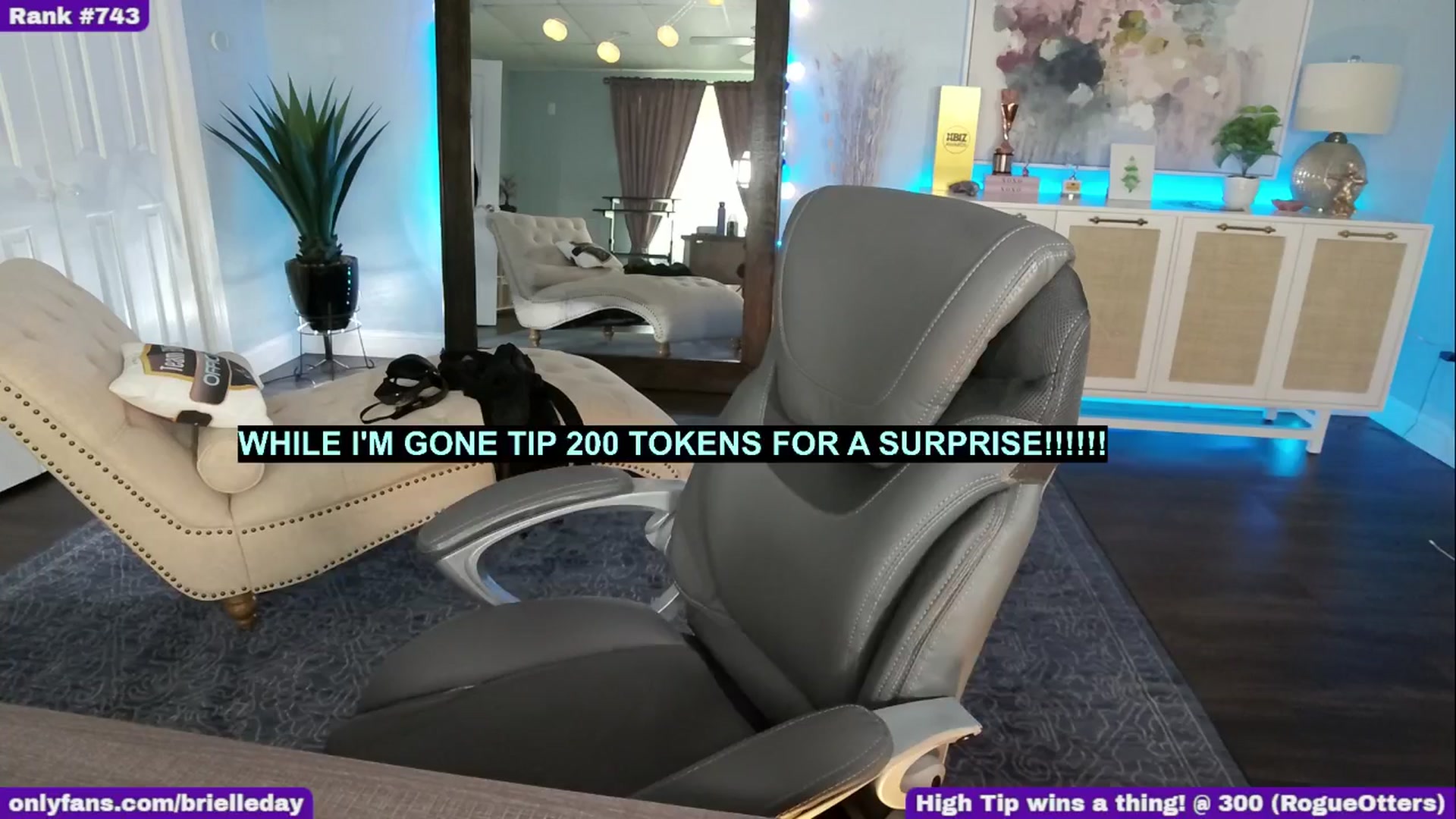Gallery image thumbnail from BrielleDay's myfreecams stream on, 05/14/2025, 21:56 image 17 of 20