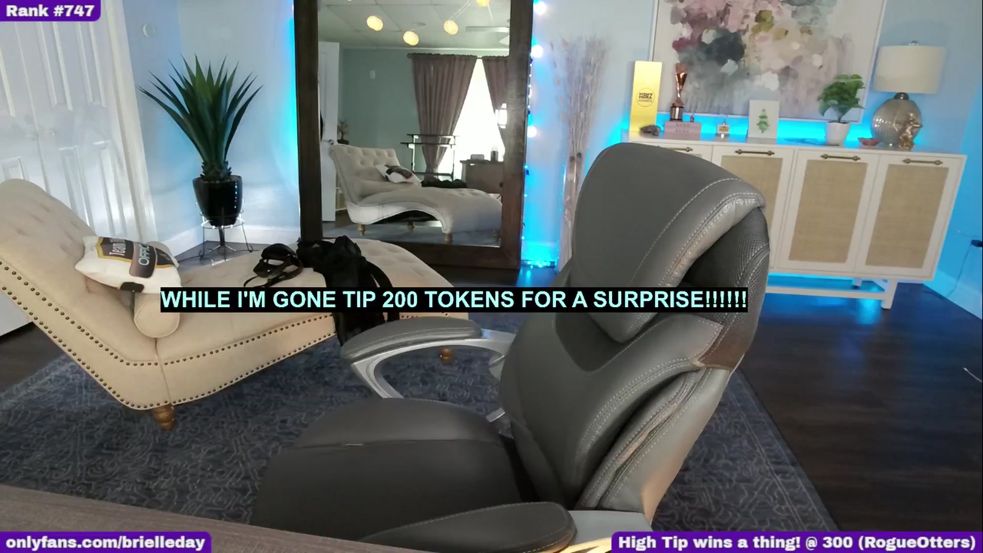 Gallery image thumbnail from BrielleDay's myfreecams stream on, 05/14/2025, 21:56 image 10 of 20