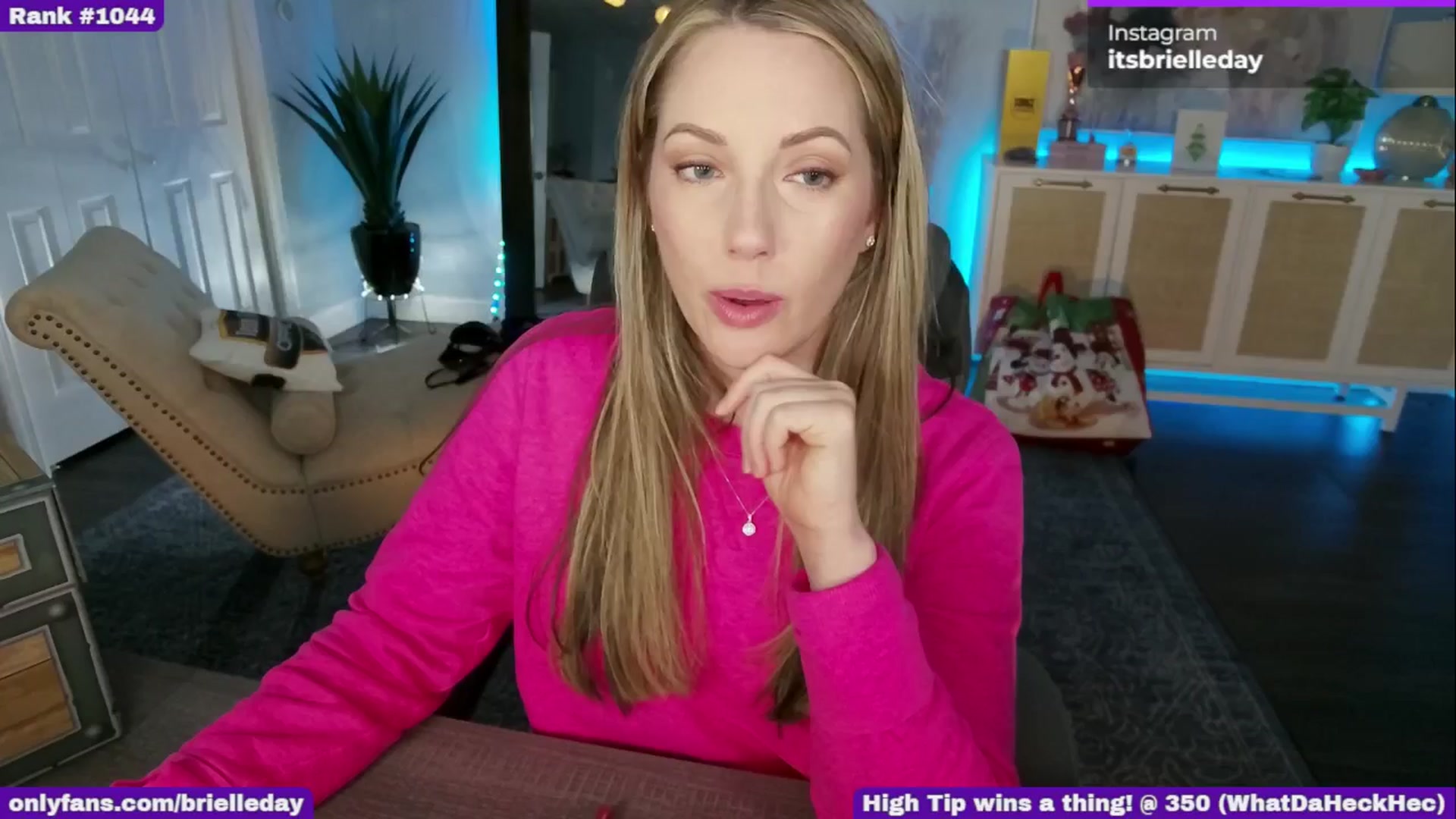 Gallery image thumbnail from BrielleDay's myfreecams stream on, 05/20/2025, 20:54 image 18 of 20