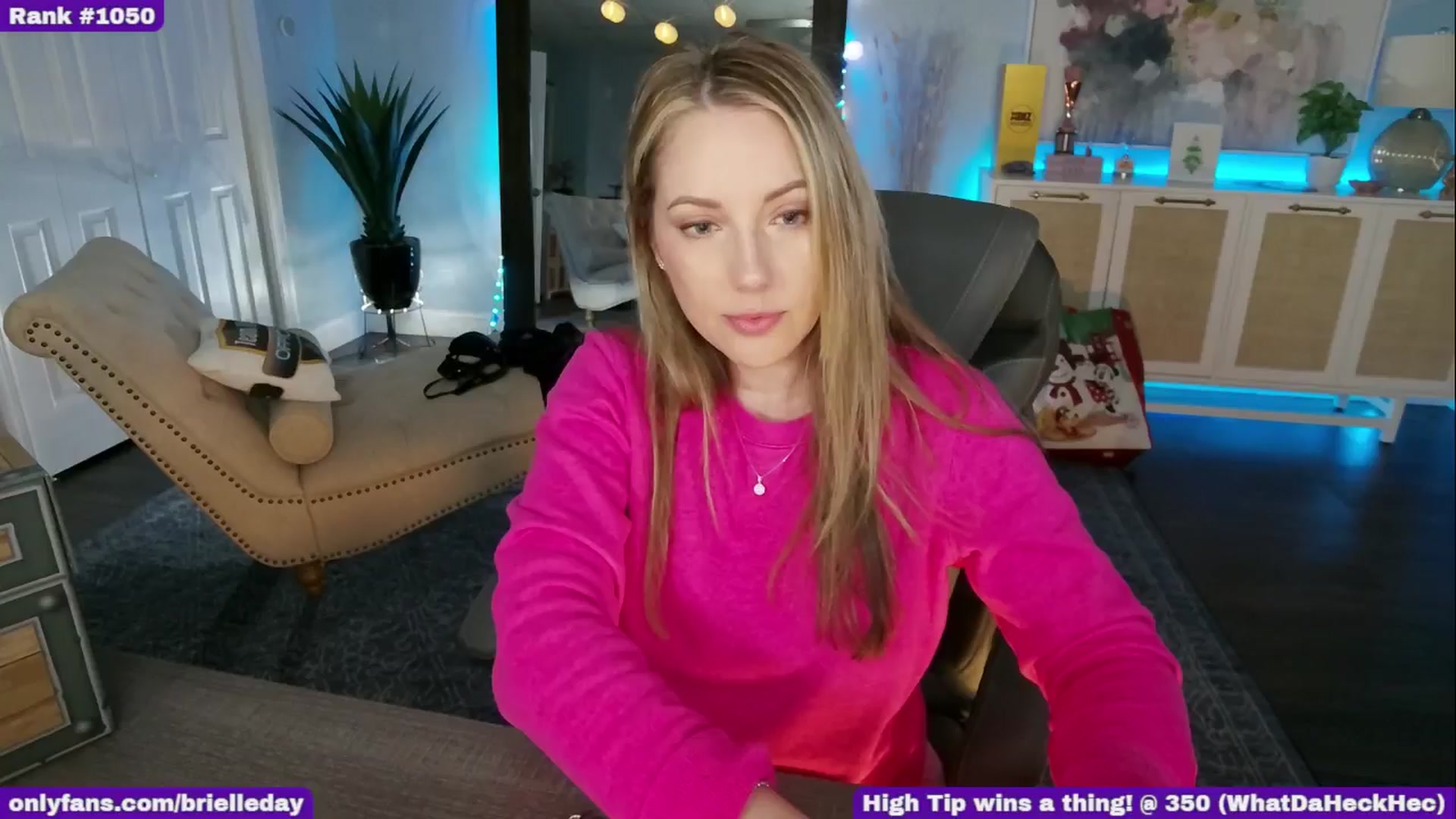 Gallery image thumbnail from BrielleDay's myfreecams stream on, 05/20/2025, 20:54 image 3 of 20