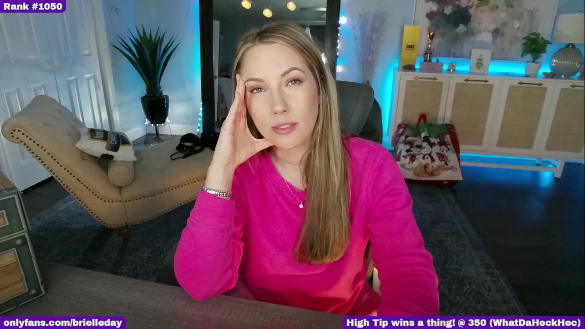 Gallery image thumbnail from BrielleDay's myfreecams stream on, 05/20/2025, 20:54 image 6 of 20