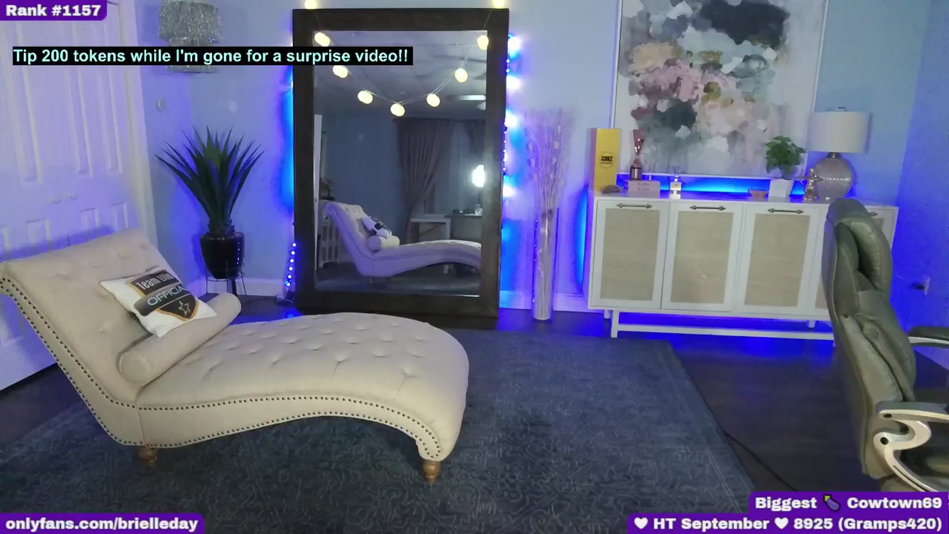 Gallery image thumbnail from BrielleDay's myfreecams stream on, 09/20/2025, 03:25 image 8 of 20