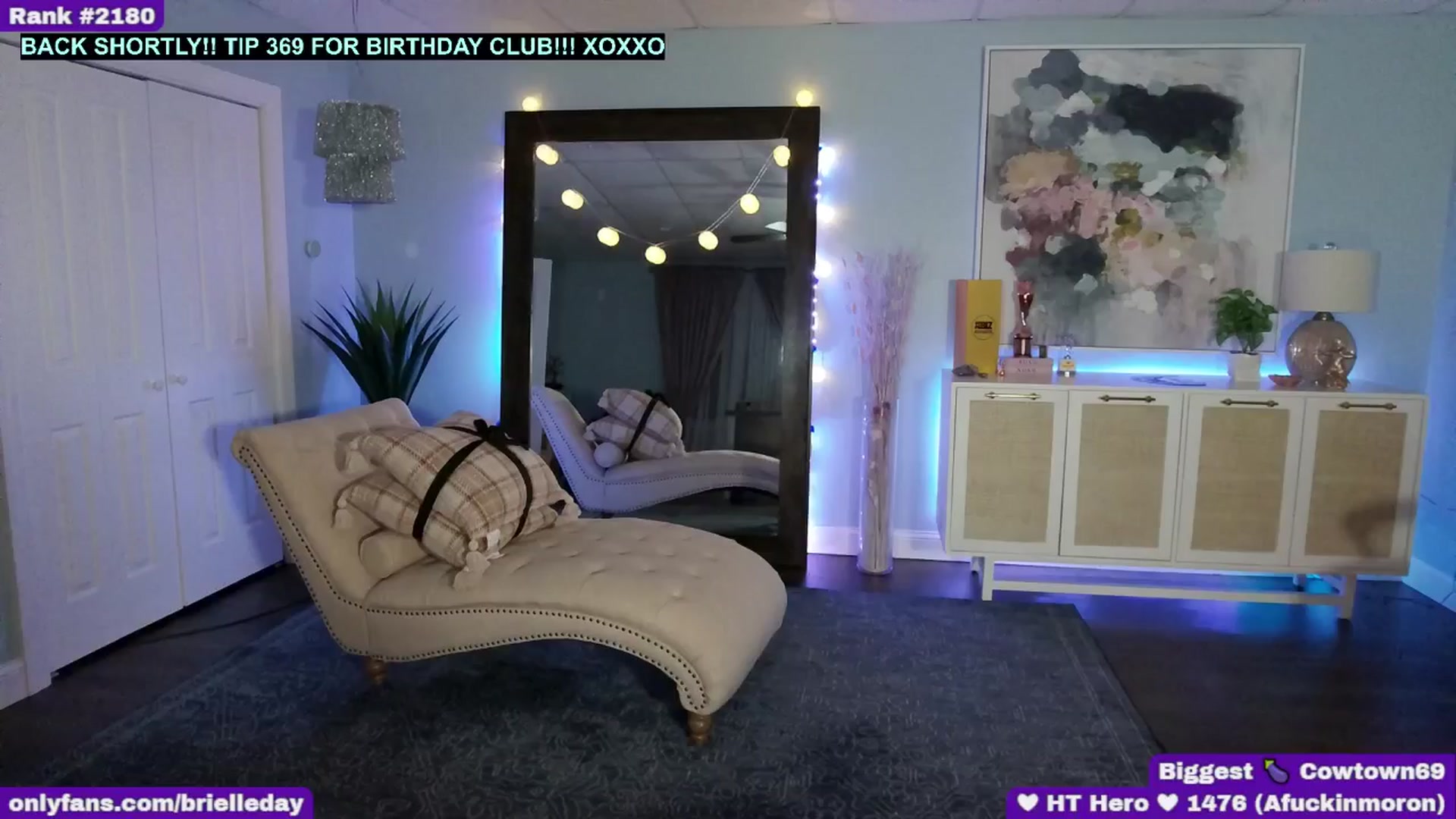 Gallery image thumbnail from BrielleDay's myfreecams stream on, 11/15/2025, 05:09 image 5 of 20