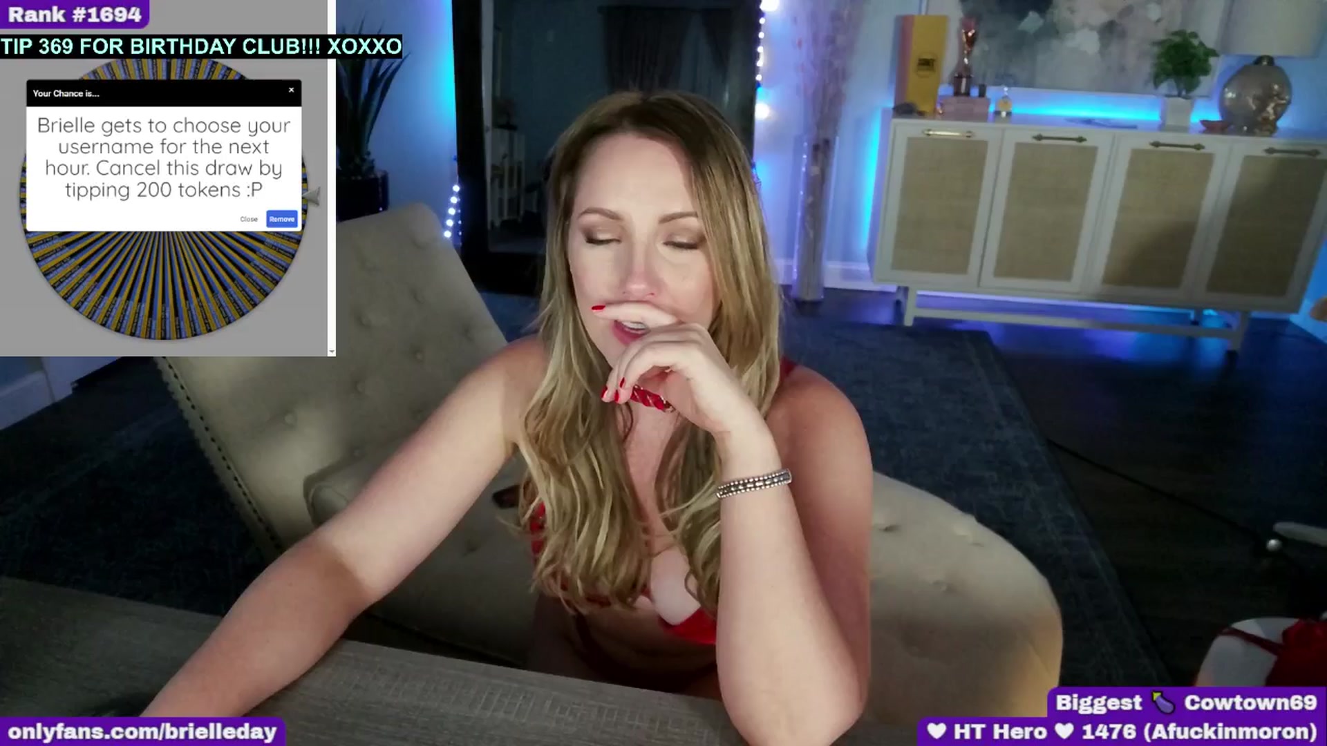Gallery image thumbnail from BrielleDay's myfreecams stream on, 11/15/2025, 05:09 image 18 of 20