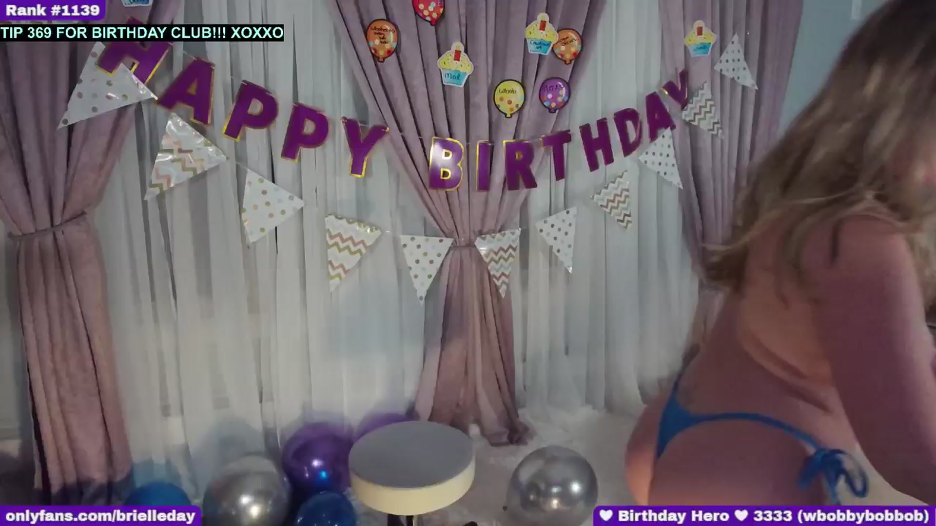 Gallery image thumbnail from BrielleDay's myfreecams stream on, 11/19/2025, 06:10 image 12 of 20