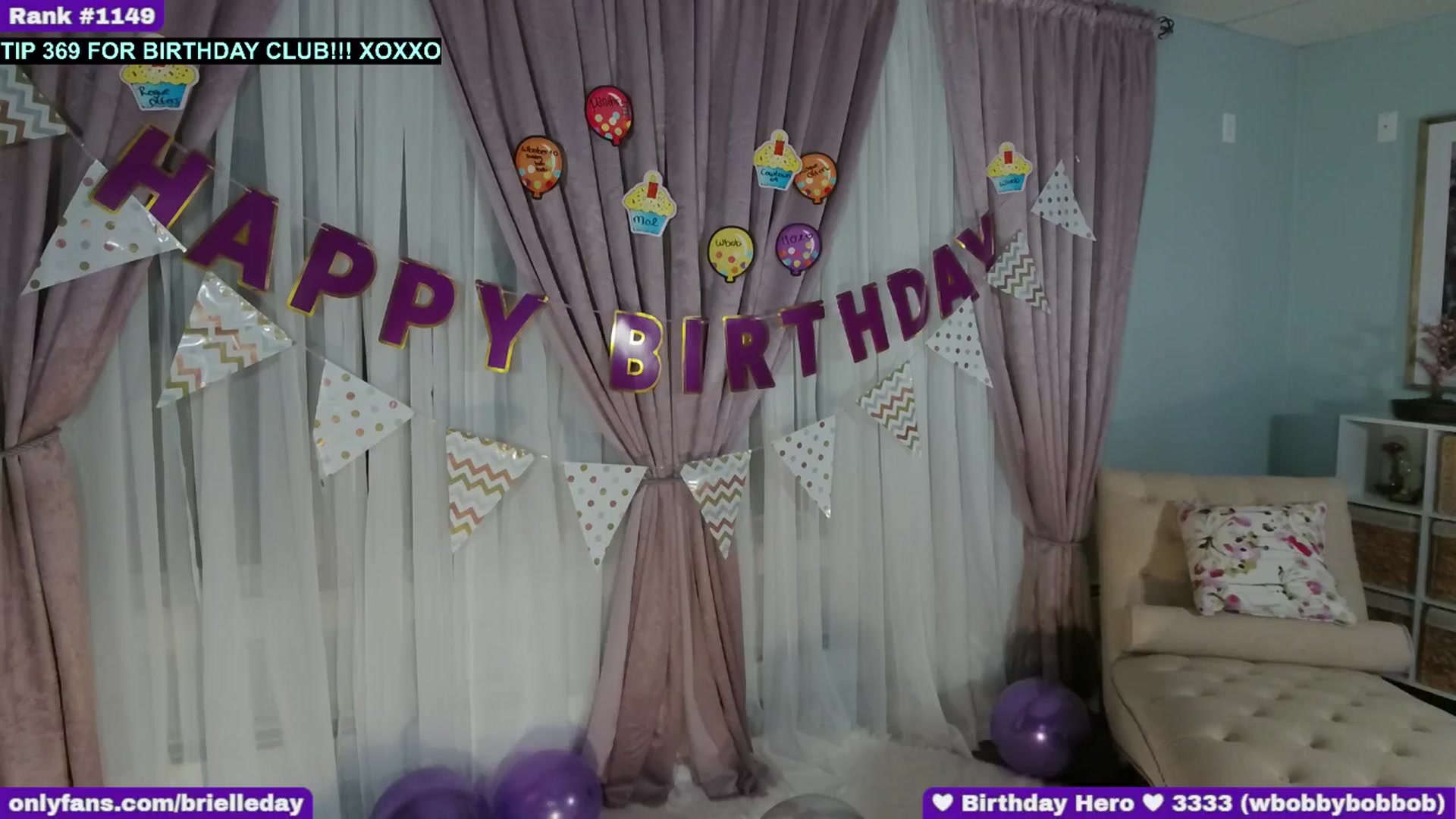 Gallery image thumbnail from BrielleDay's myfreecams stream on, 11/19/2025, 06:10 image 9 of 20