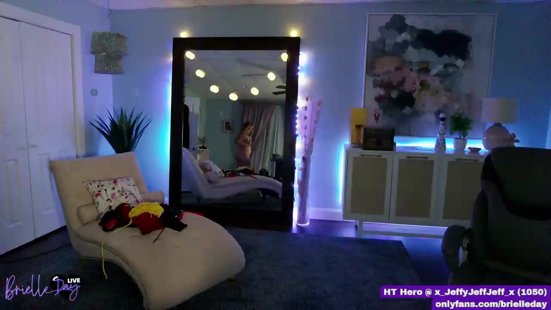 Gallery image thumbnail from BrielleDay's myfreecams stream on, 06/20/2026, 05:28 image 11 of 20