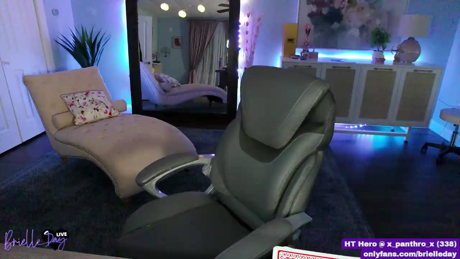 Gallery image thumbnail from BrielleDay's myfreecams stream on, 07/11/2026, 04:59 image 5 of 20