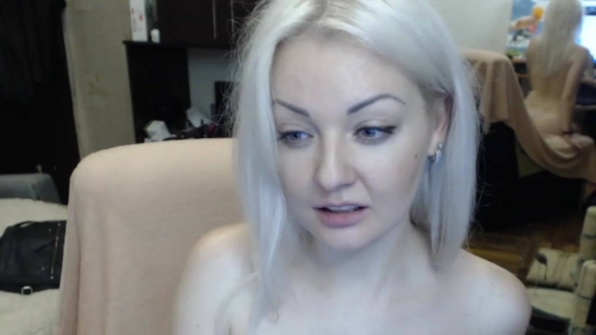 Gallery image thumbnail from BrightAlicia's myfreecams stream on, 11/20/2022, 22:10 image 6 of 20
