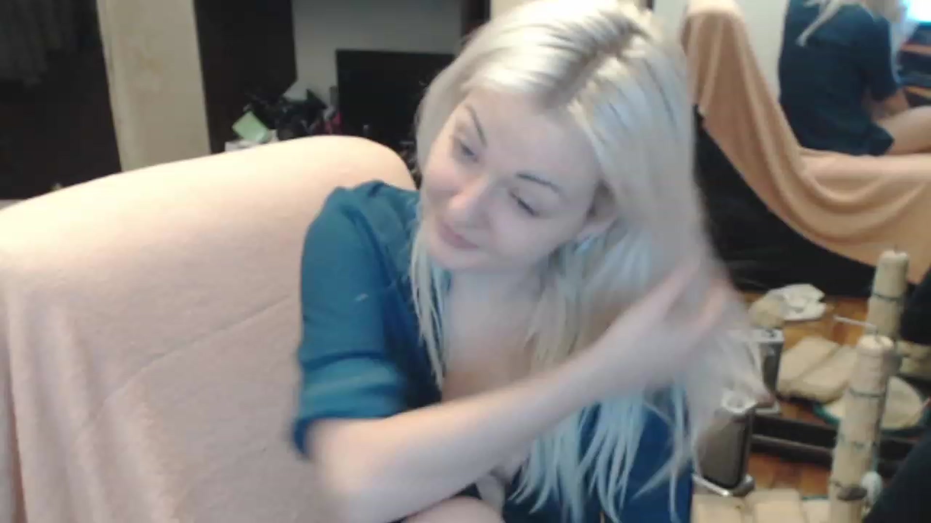 Gallery image thumbnail from BrightAlicia's myfreecams stream on, 12/01/2022, 22:49 image 12 of 20