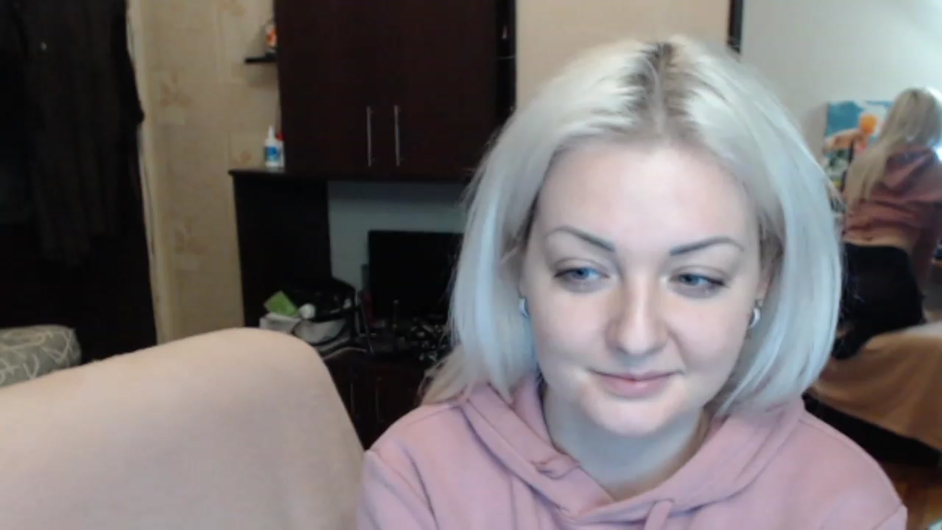 Gallery image thumbnail from BrightAlicia's myfreecams stream on, 12/03/2022, 21:00 image 2 of 20