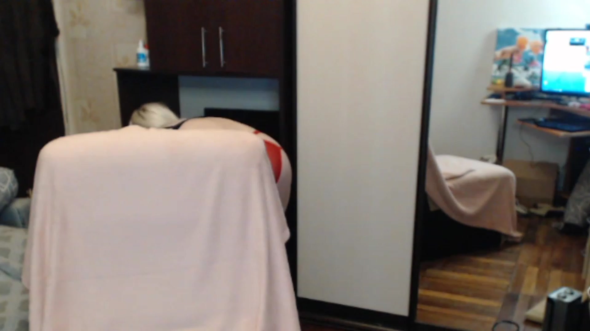 Gallery image thumbnail from BrightAlicia's myfreecams stream on, 12/03/2022, 22:05 image 4 of 20