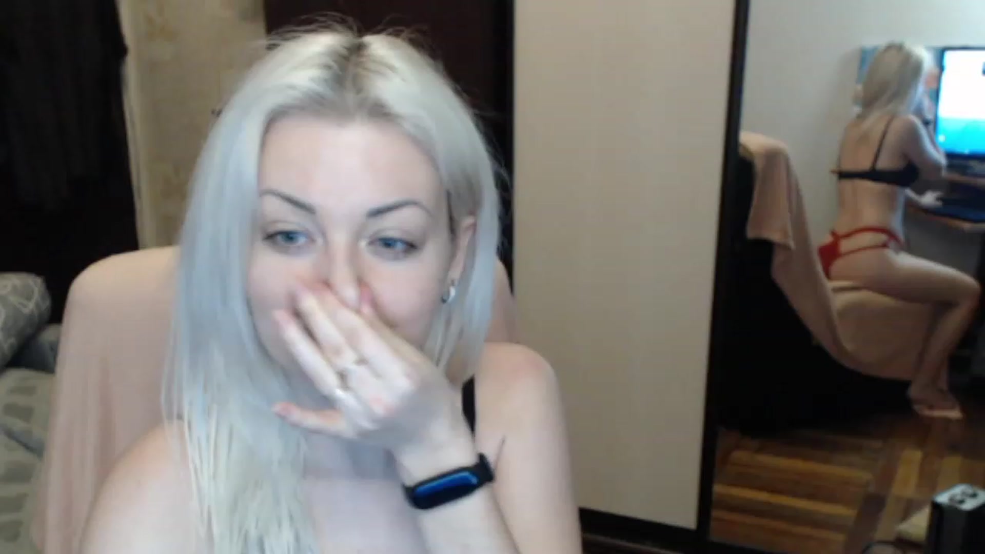 Gallery image thumbnail from BrightAlicia's myfreecams stream on, 12/03/2022, 22:05 image 17 of 20