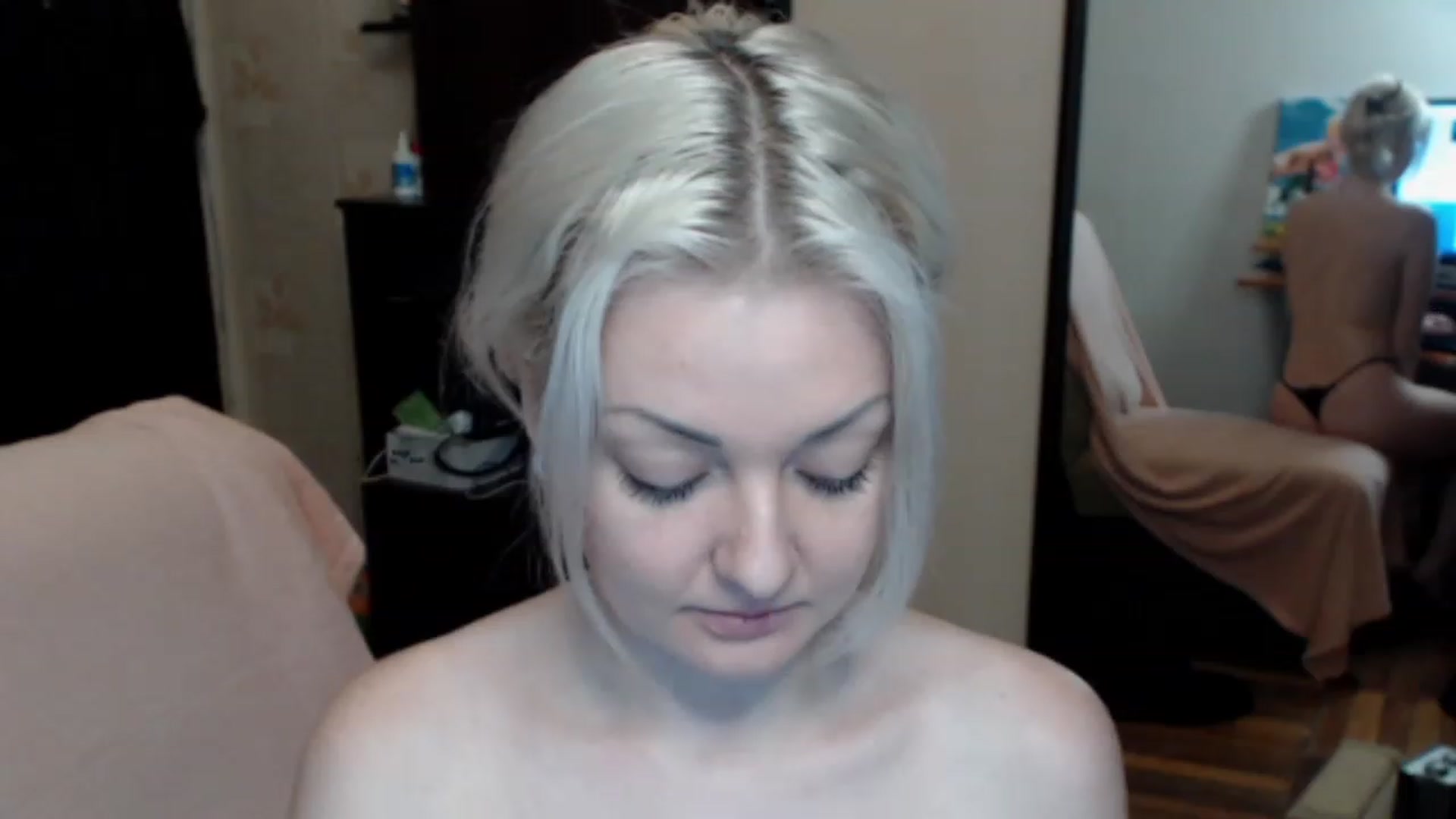Gallery image thumbnail from BrightAlicia's myfreecams stream on, 12/04/2022, 19:54 image 10 of 20